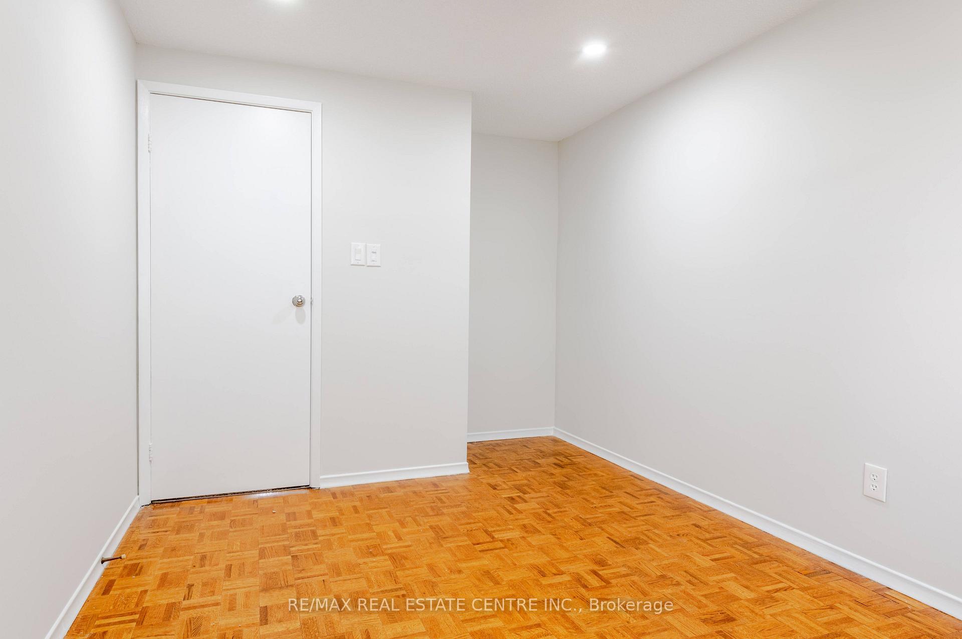 Photo 24 of Unit 16, 1330 Trowbridge Drive, Oshawa, Centennial — HOMEH