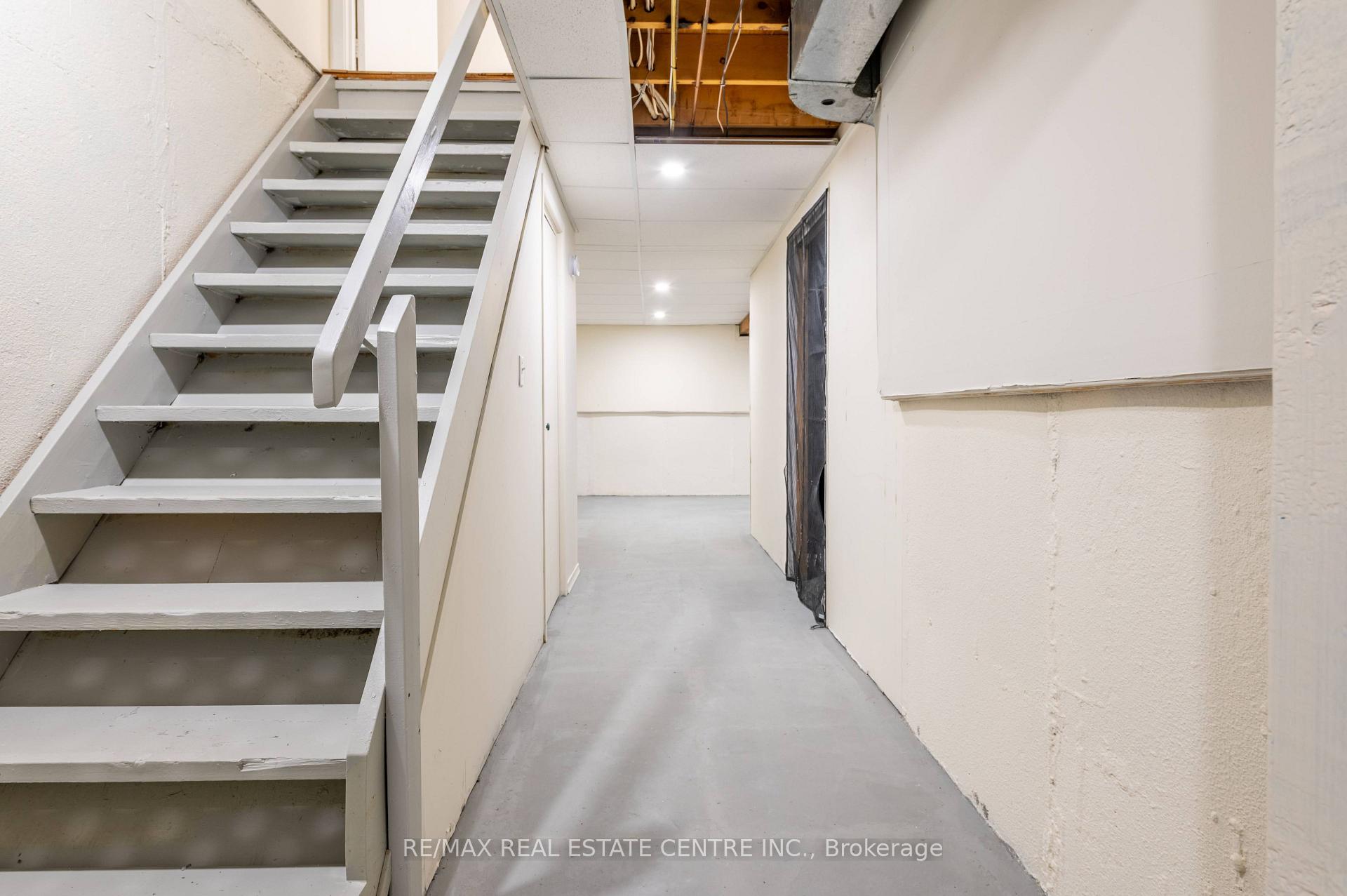 Photo 28 of Unit 16, 1330 Trowbridge Drive, Oshawa, Centennial — HOMEH