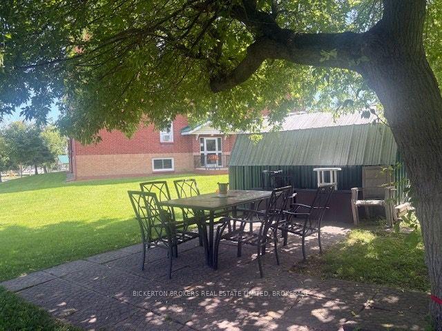 Photo 5 of Unit 301, 550 Talbot Place, Gananoque, Gananoque — HOMEH