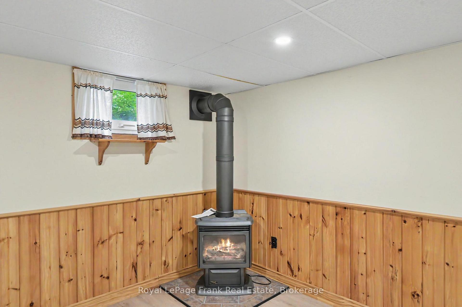 Photo 36 of 1834 7th Line, Selwyn — HOMEH