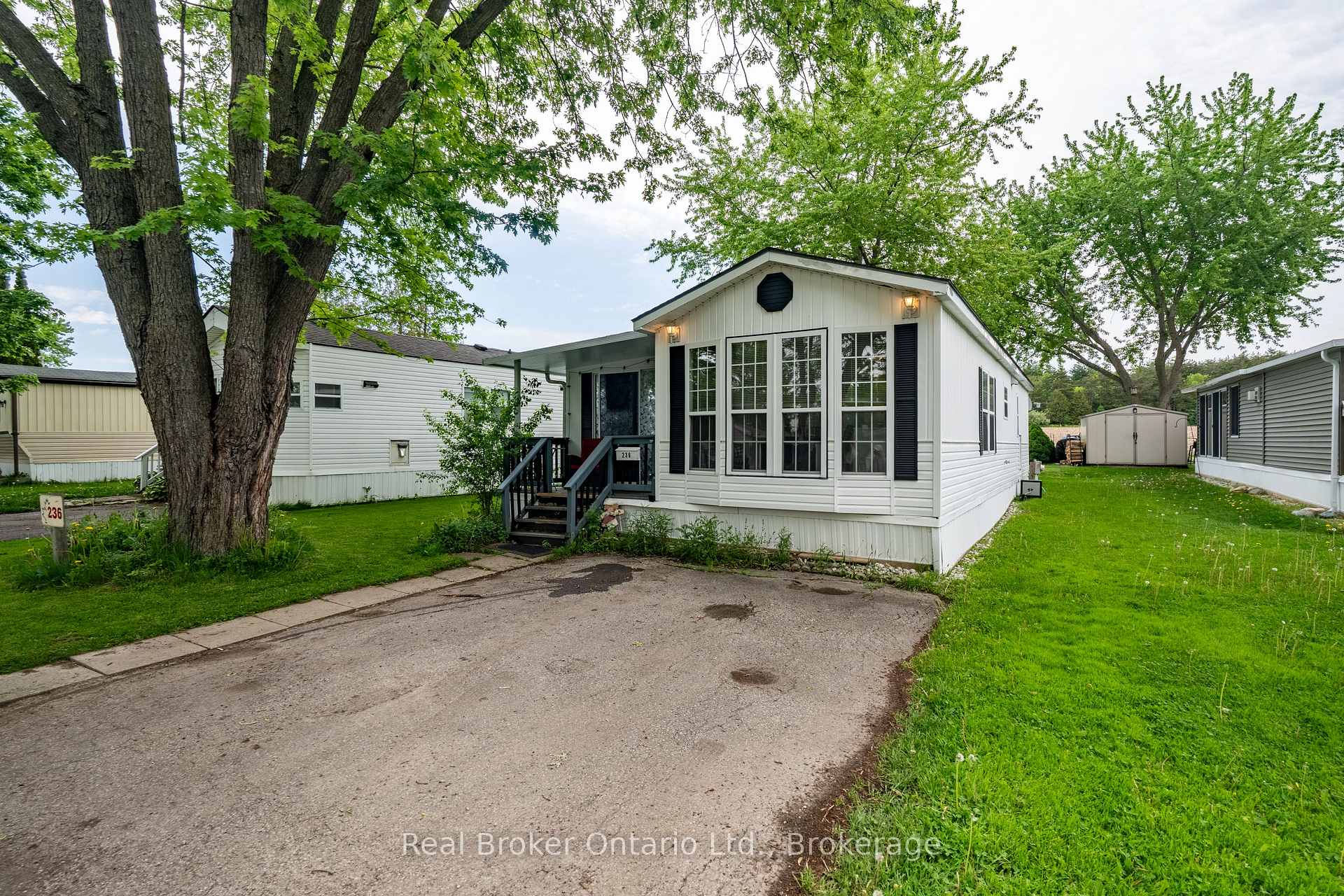 Photo of Unit 236, 580 Beaver Creek Road