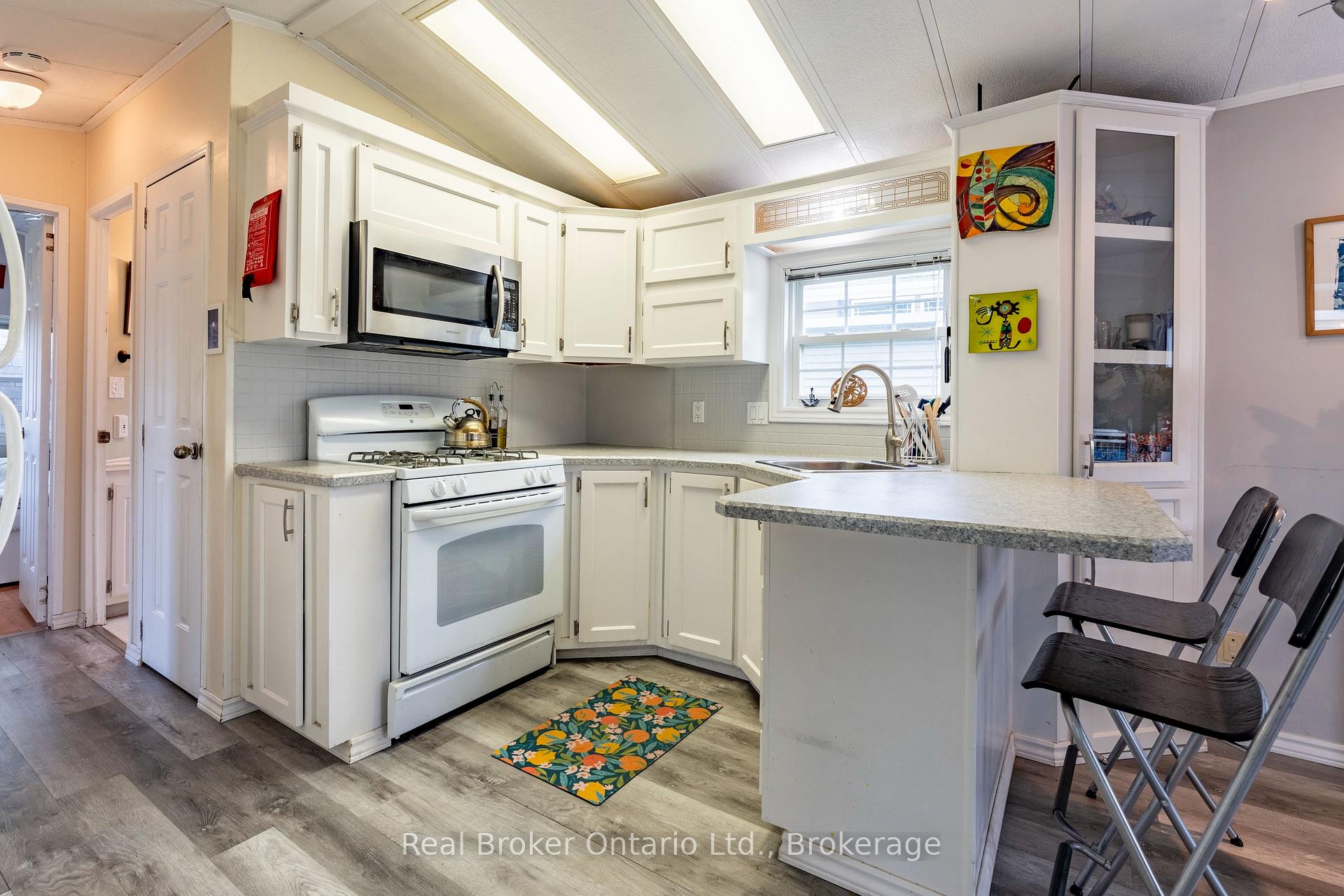 Photo 9 of Unit 236, 580 Beaver Creek Road, Waterloo, Columbia Forest — HOMEH