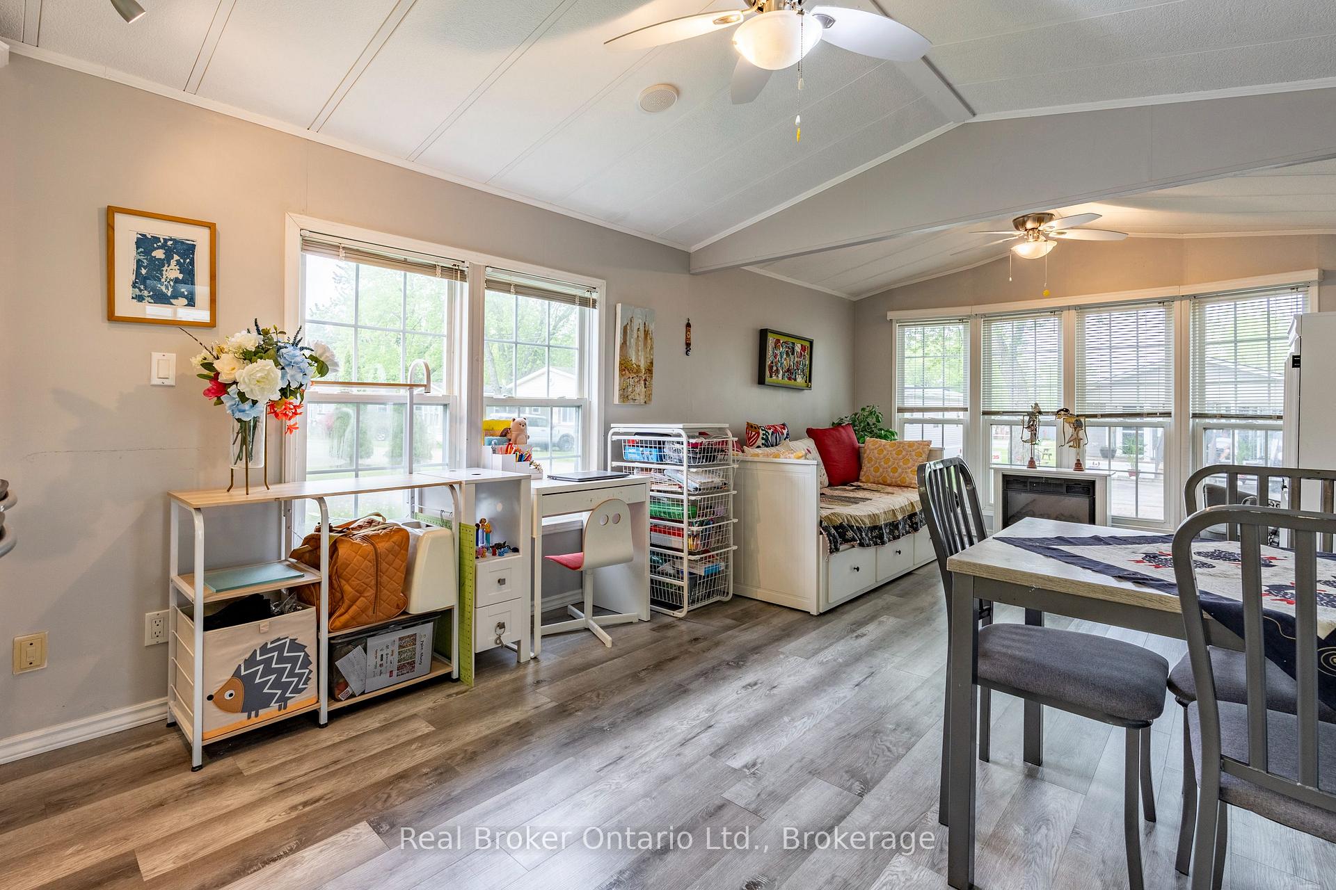 Photo 10 of Unit 236, 580 Beaver Creek Road, Waterloo, Columbia Forest — HOMEH
