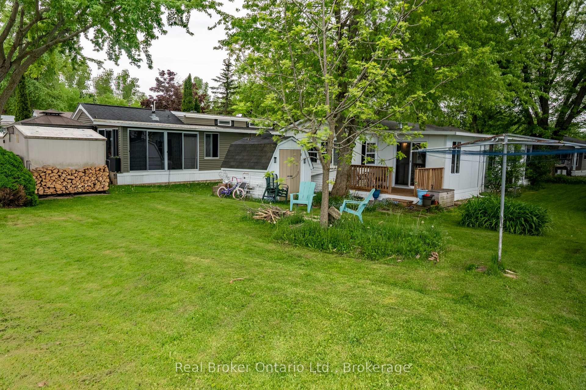 Photo 20 of Unit 236, 580 Beaver Creek Road, Waterloo, Columbia Forest — HOMEH