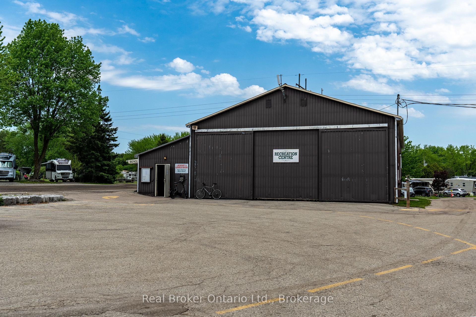 Photo 23 of Unit 236, 580 Beaver Creek Road, Waterloo, Columbia Forest — HOMEH