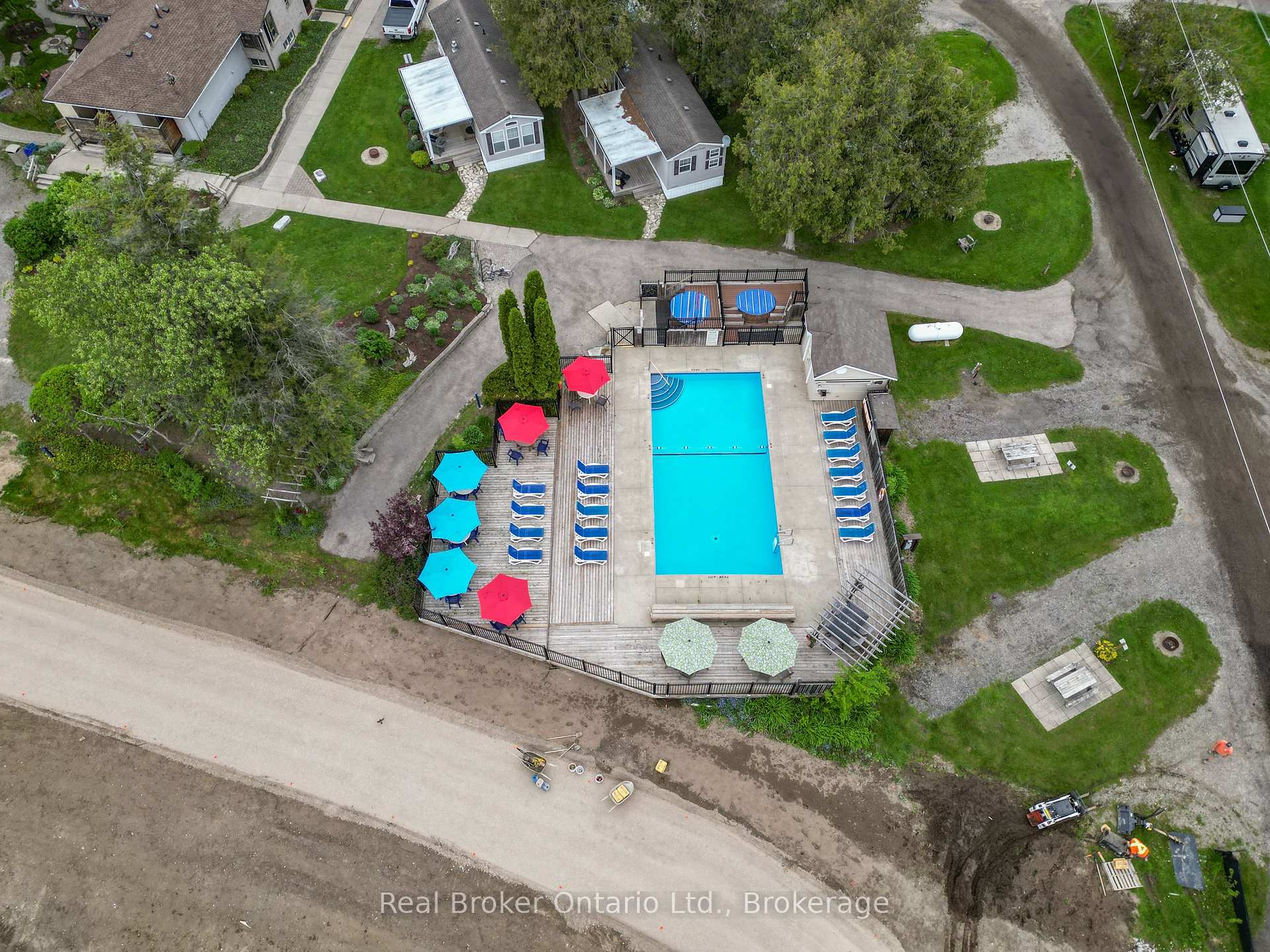 Photo 26 of Unit 236, 580 Beaver Creek Road, Waterloo, Columbia Forest — HOMEH