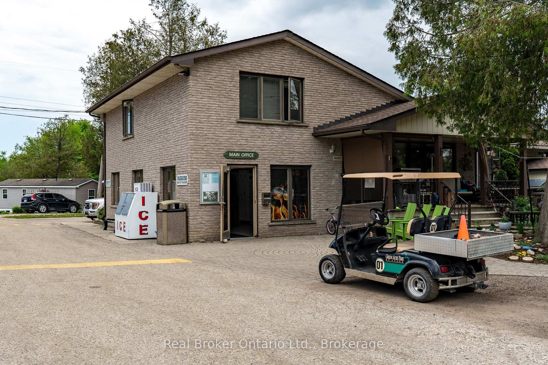 Photo 27 of Unit 236, 580 Beaver Creek Road, Waterloo, Columbia Forest — HOMEH