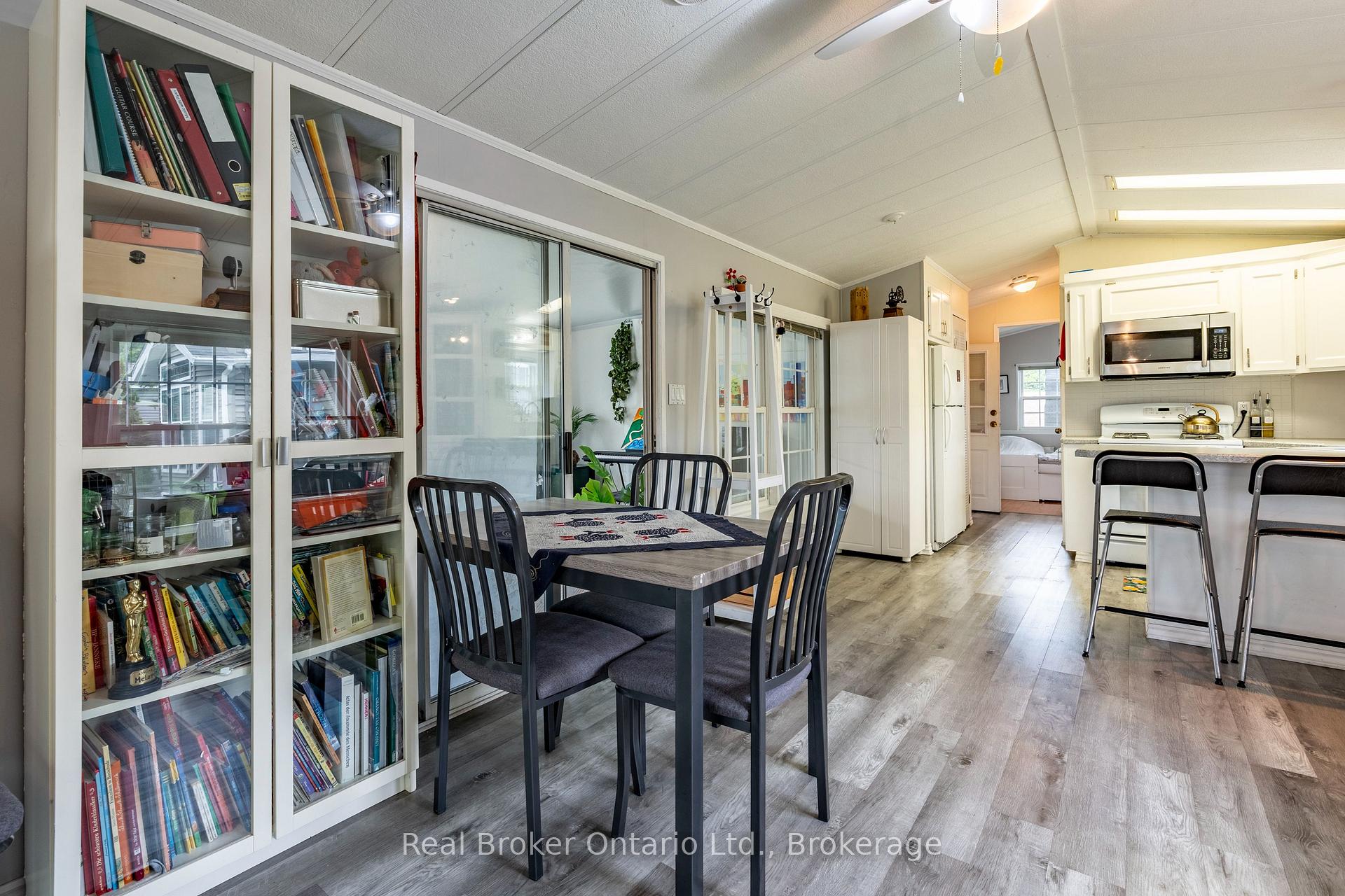 Photo 8 of Unit 236, 580 Beaver Creek Road, Waterloo, Columbia Forest — HOMEH