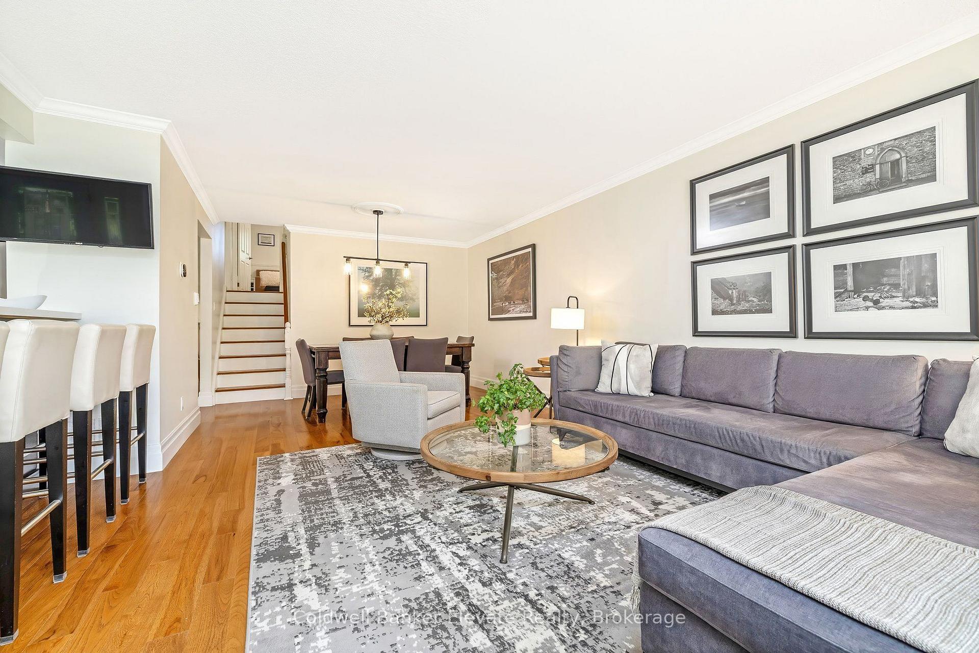 Photo 11 of 37 Fleance Drive, Markham, Royal Orchard — HOMEH