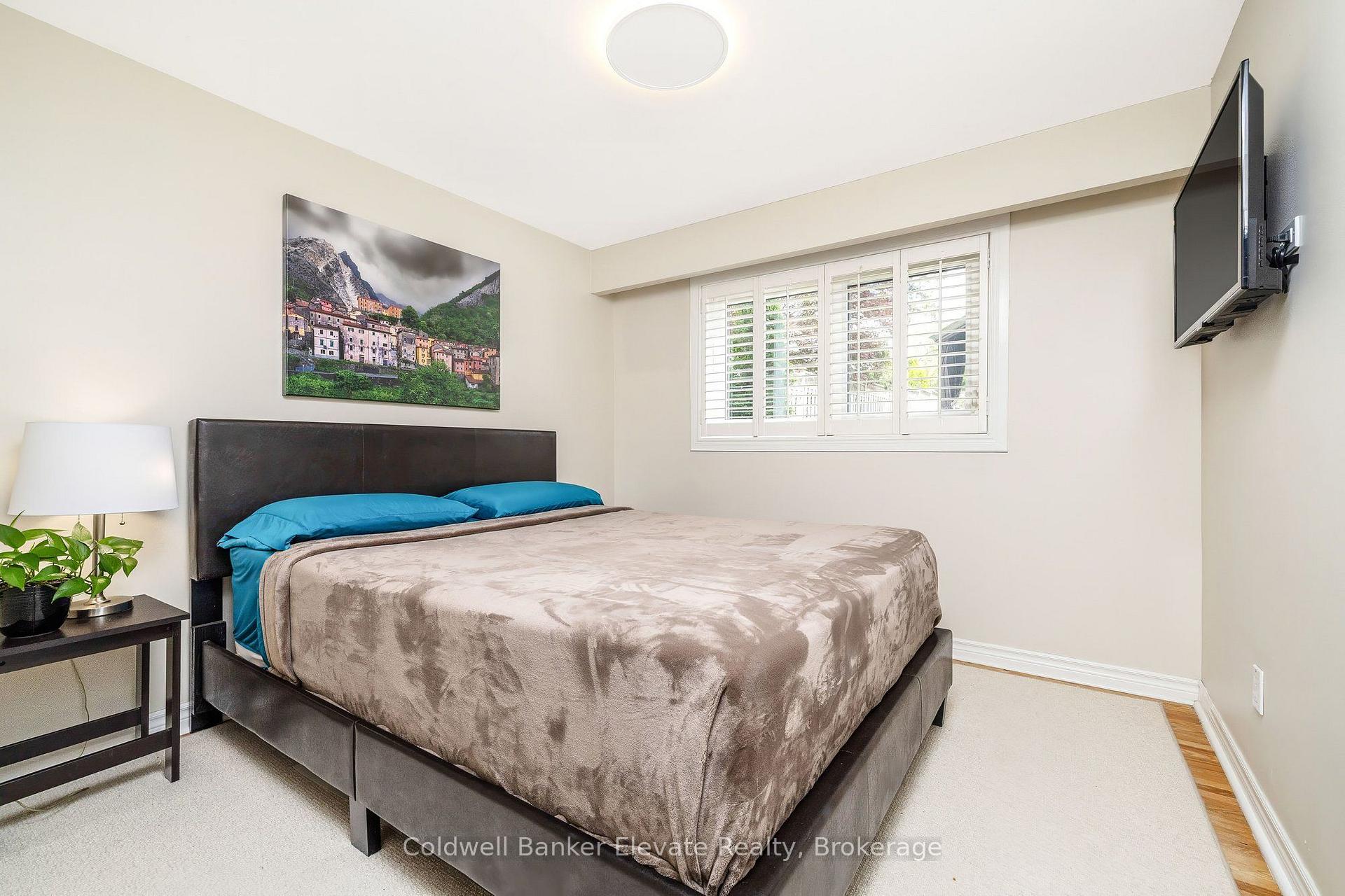 Photo 19 of 37 Fleance Drive, Markham, Royal Orchard — HOMEH