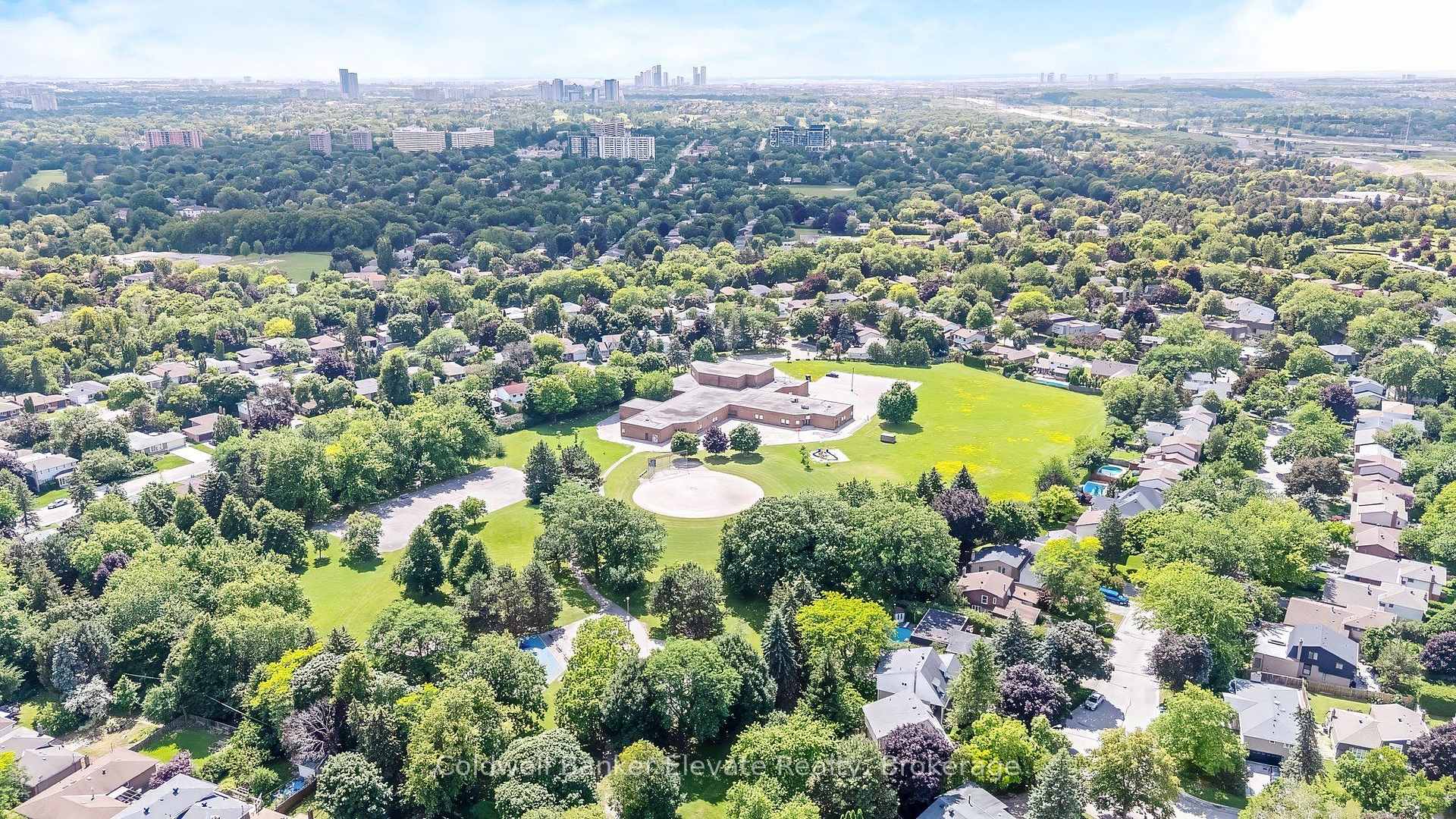 Photo 42 of 37 Fleance Drive, Markham, Royal Orchard — HOMEH