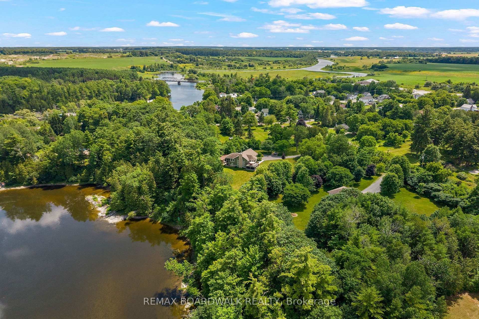 Photo 2 of 4844 Mohrs Road, Ottawa, Kinburn — HOMEH