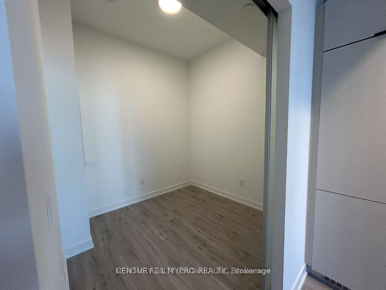 Photo 9 of Unit 3105, 252 Church Street, Toronto, Church-Yonge Corridor — HOMEH