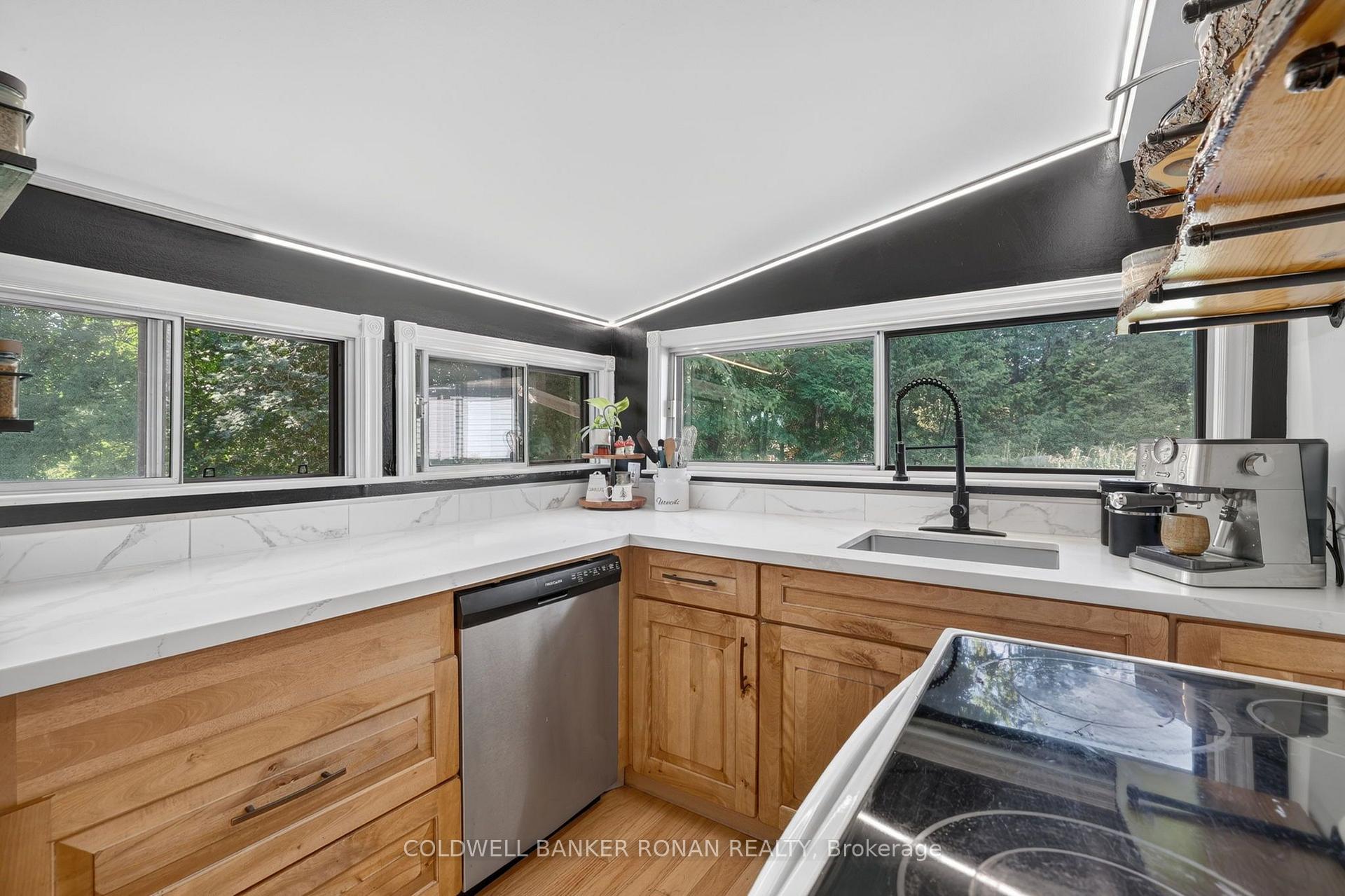 Photo 21 of 16 Dean Road, Mulmur, Rural Mulmur — HOMEH