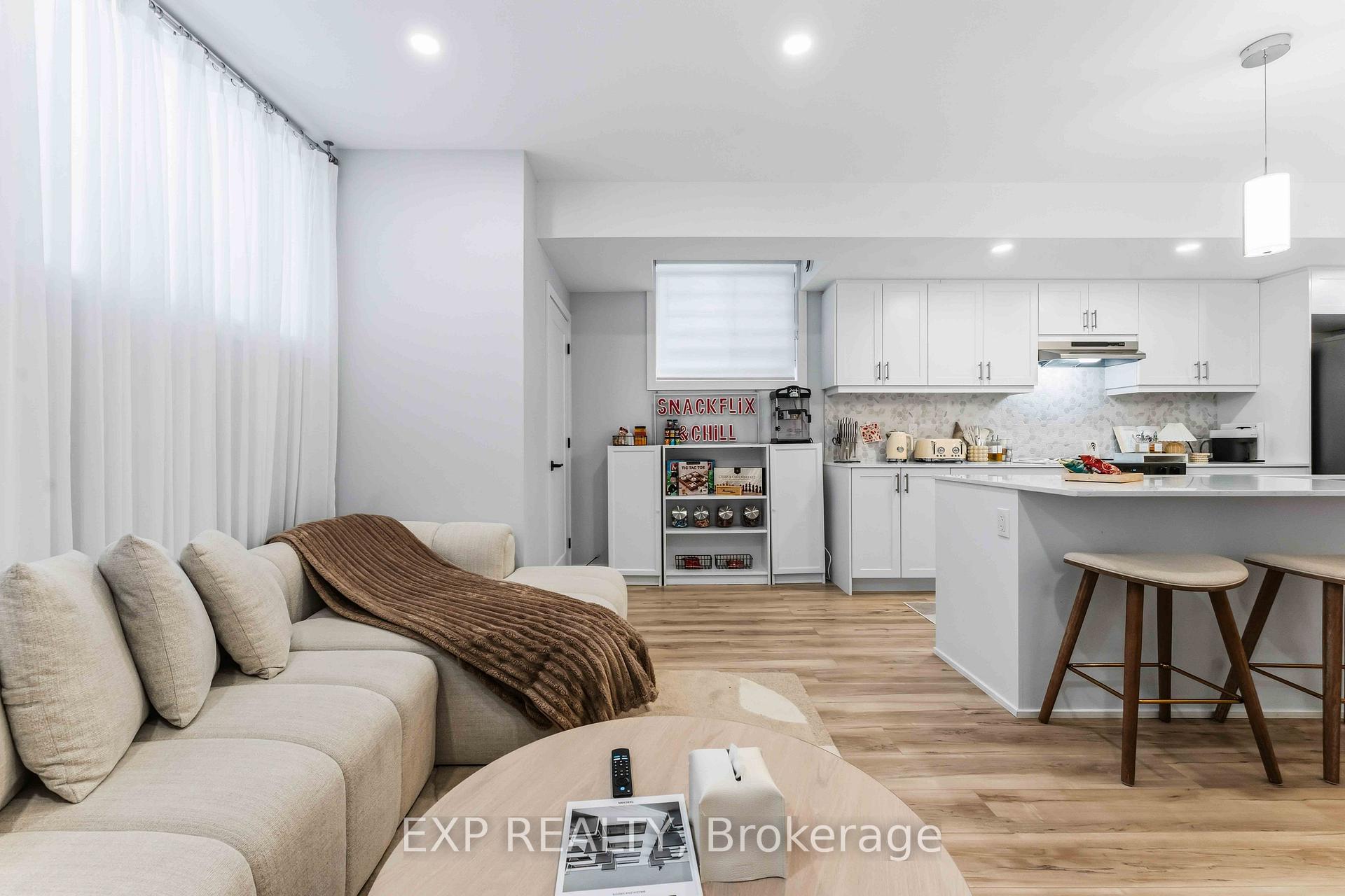 Photo 11 of 182 Murray Street, Ottawa, Lower Town/Byward Market — HOMEH