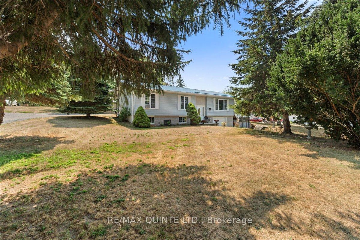 Photo 3 of 19 County Rd 18, Prince Edward County, Athol Ward — HOMEH