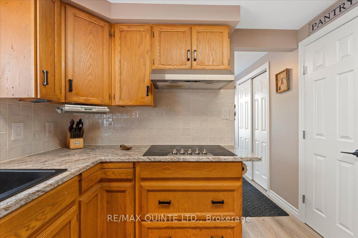 Photo 20 of 19 County Rd 18, Prince Edward County, Athol Ward — HOMEH