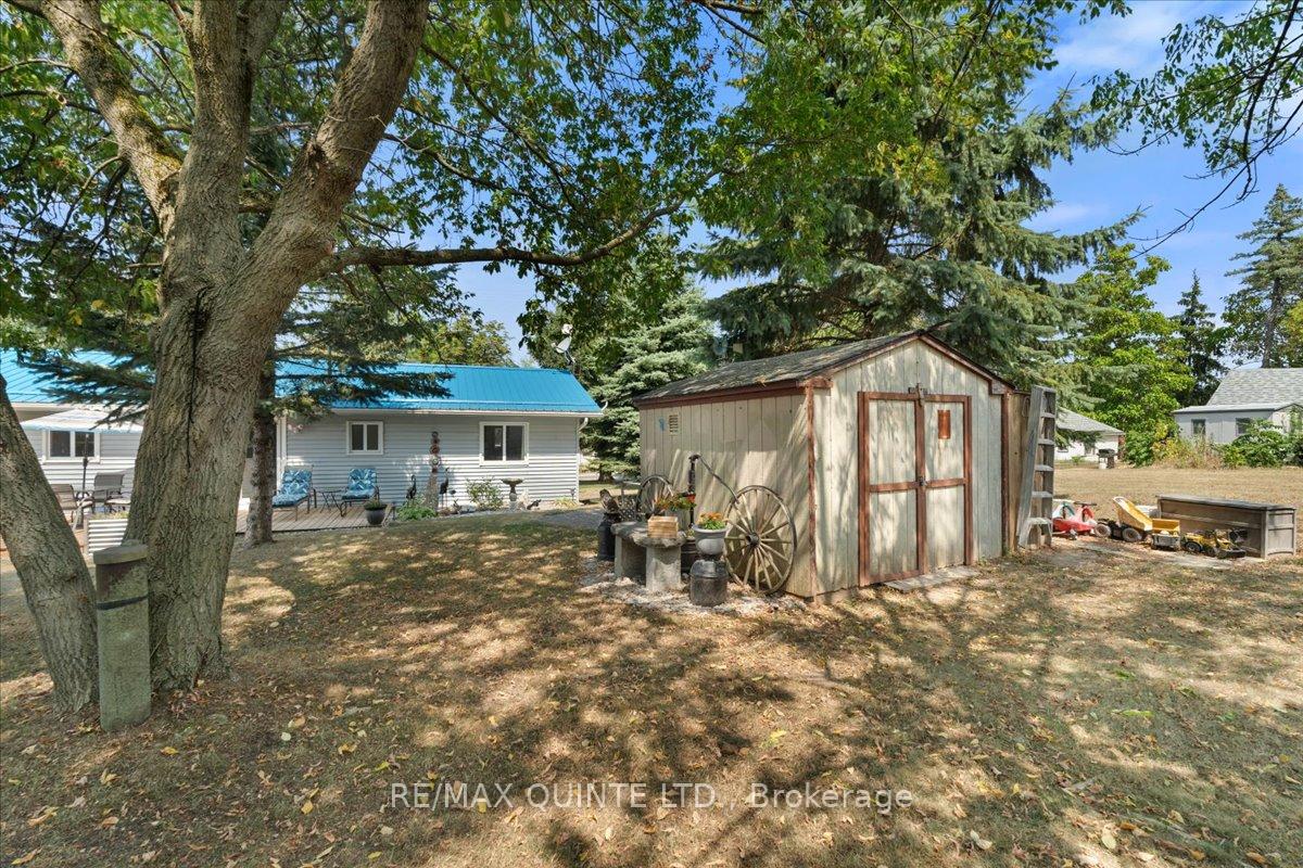 Photo 44 of 19 County Rd 18, Prince Edward County, Athol Ward — HOMEH