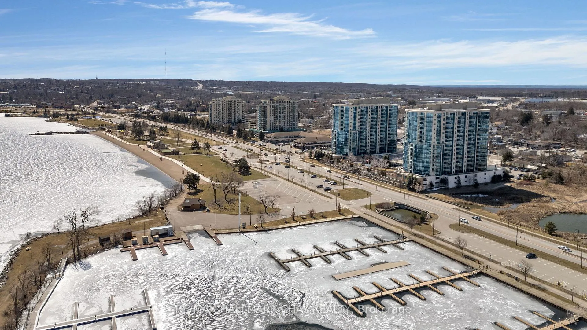 Photo 4 of Unit 1502, 37 Ellen Street, Barrie, Lakeshore — HOMEH