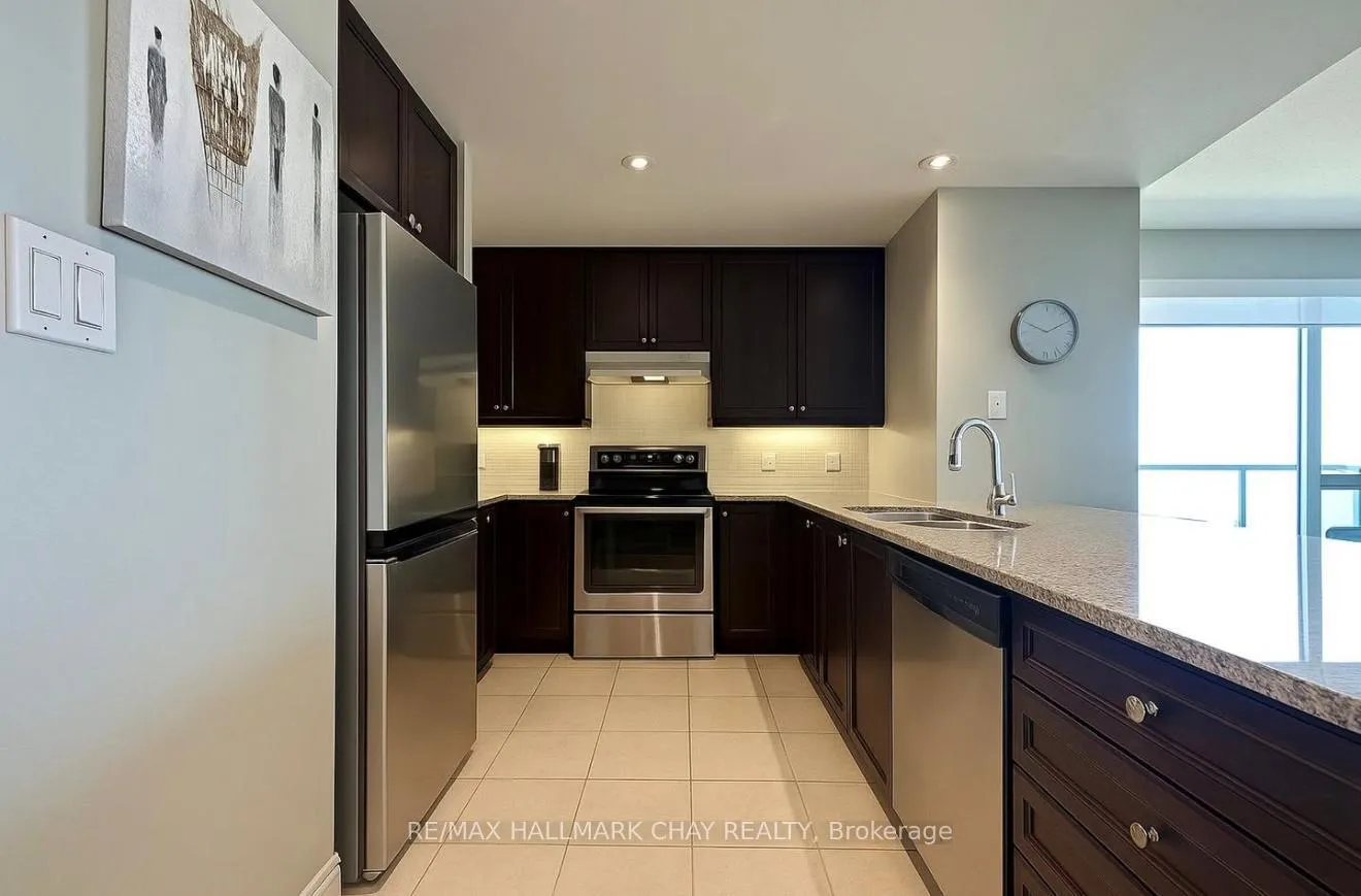 Photo 8 of Unit 1502, 37 Ellen Street, Barrie, Lakeshore — HOMEH