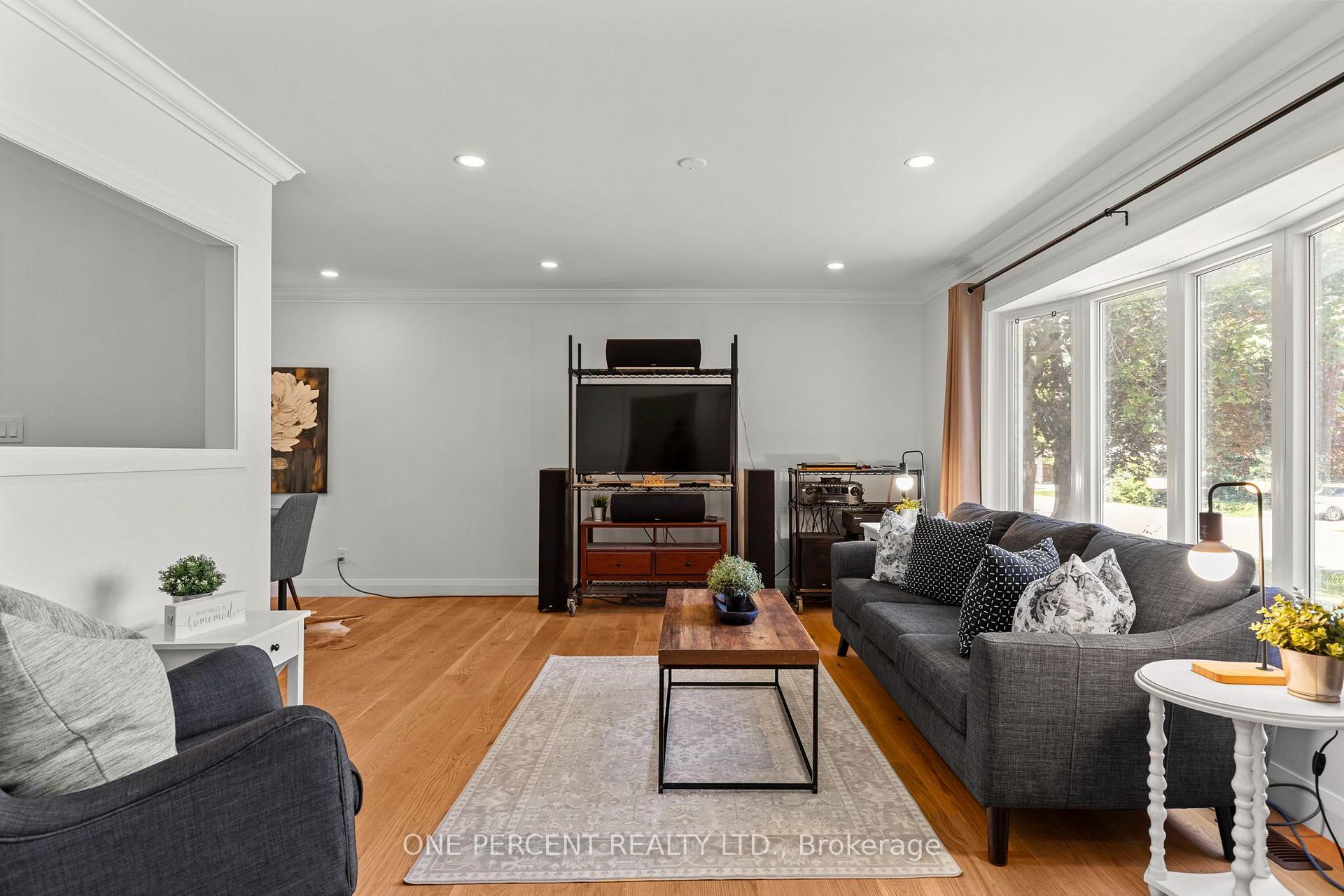 Photo 7 of 395 Harmon Road, Orillia — HOMEH