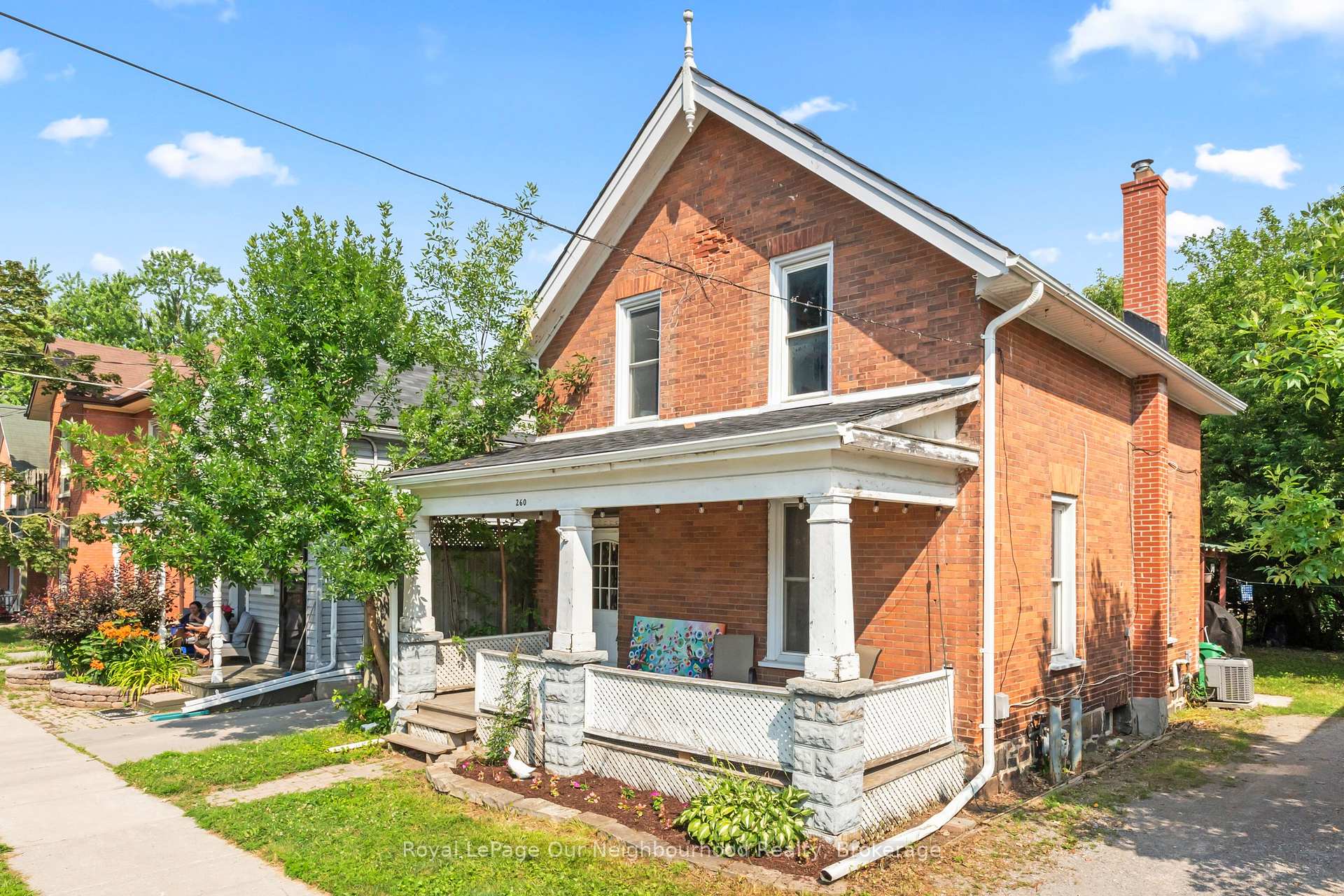 Photo 2 of 260 Westcott Street, Peterborough, Town Ward 3 — HOMEH