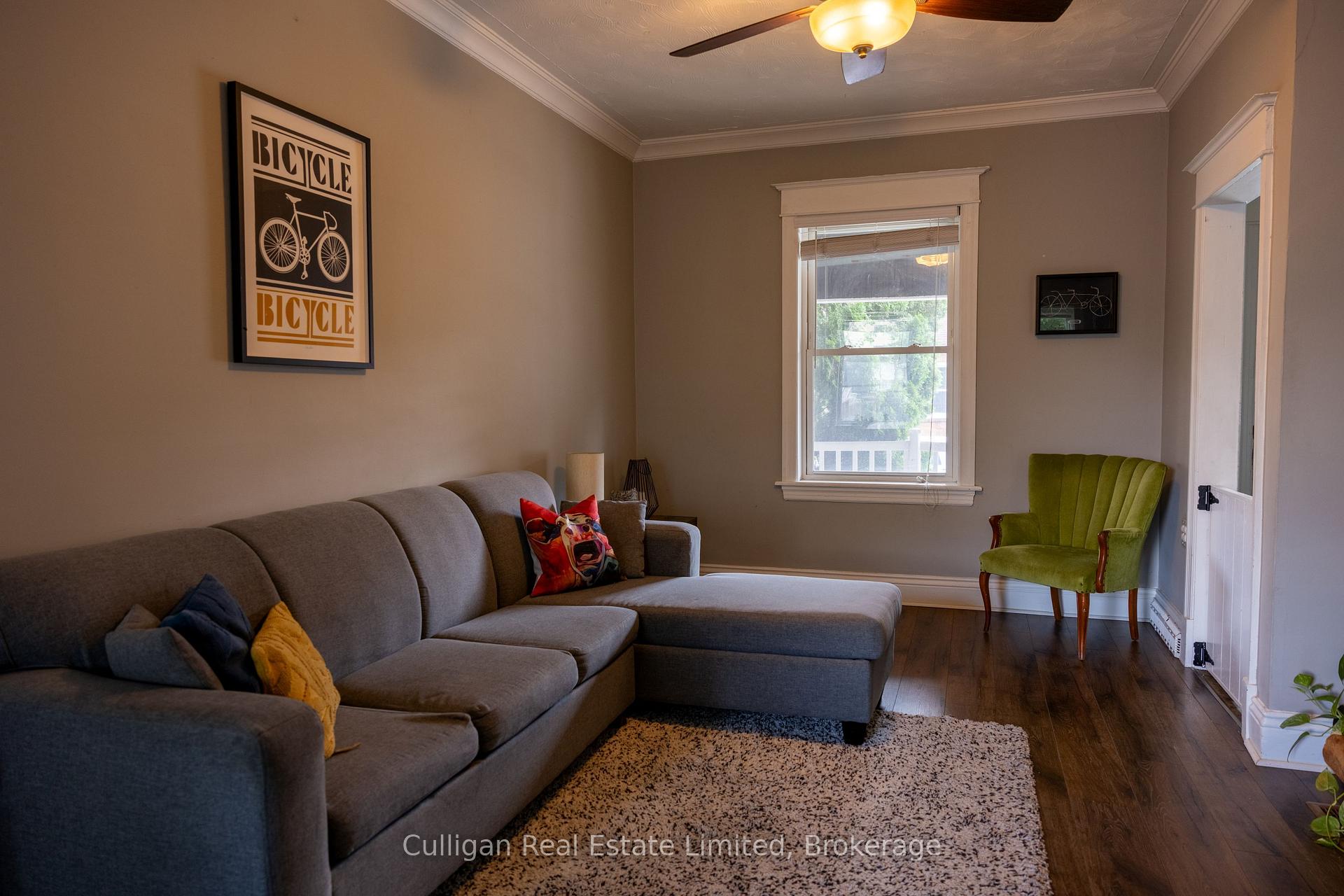Photo 7 of 115 London Street N, Hamilton, Crown Point — HOMEH