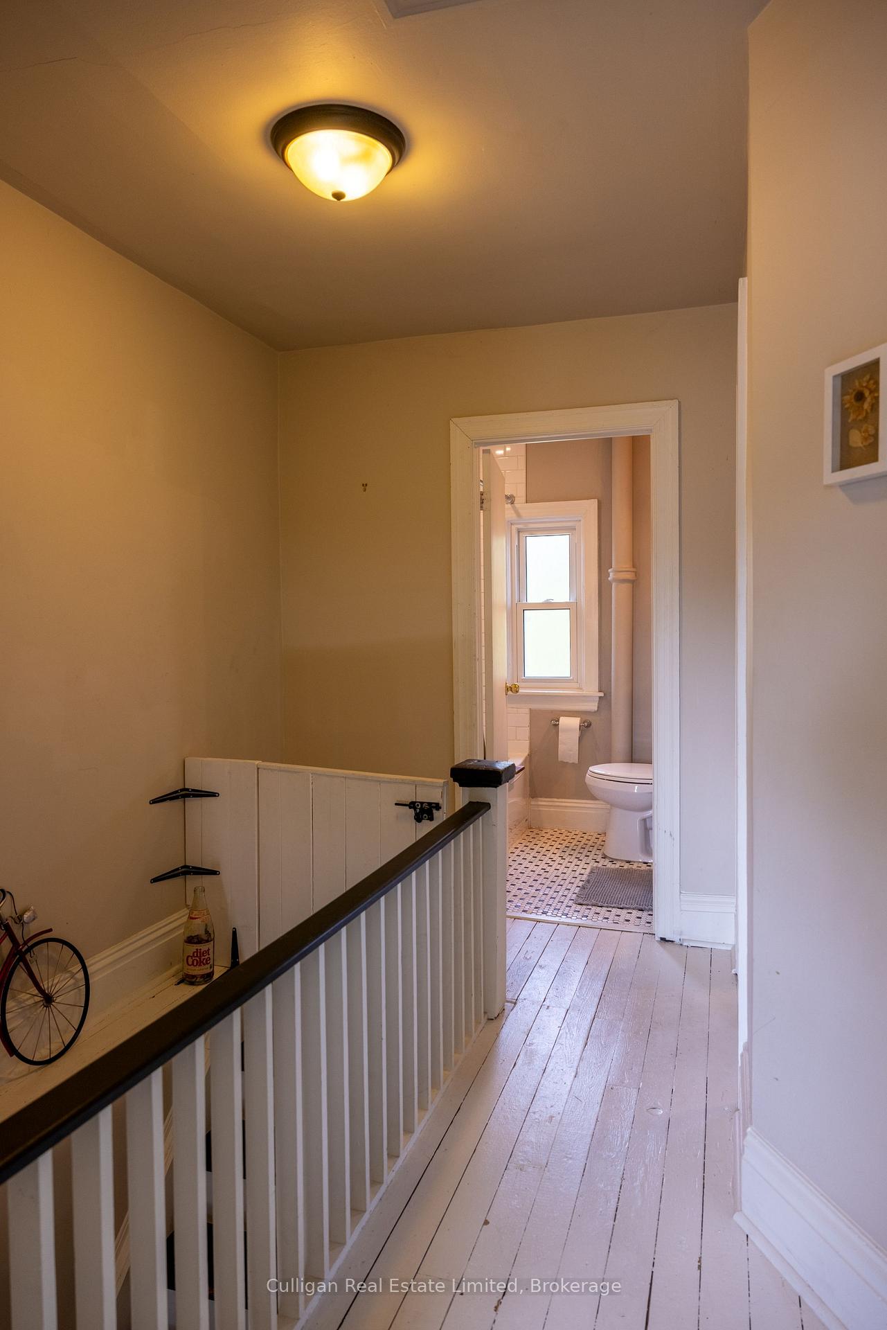 Photo 20 of 115 London Street N, Hamilton, Crown Point — HOMEH