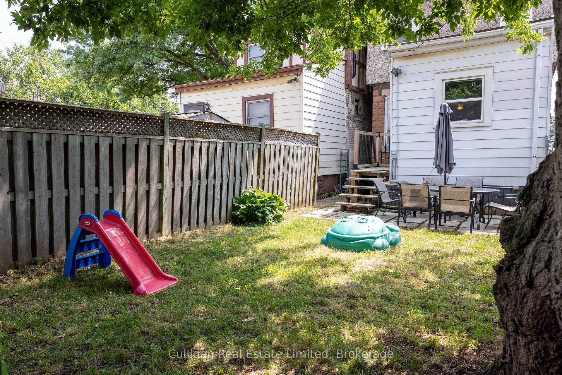 Photo 23 of 115 London Street N, Hamilton, Crown Point — HOMEH