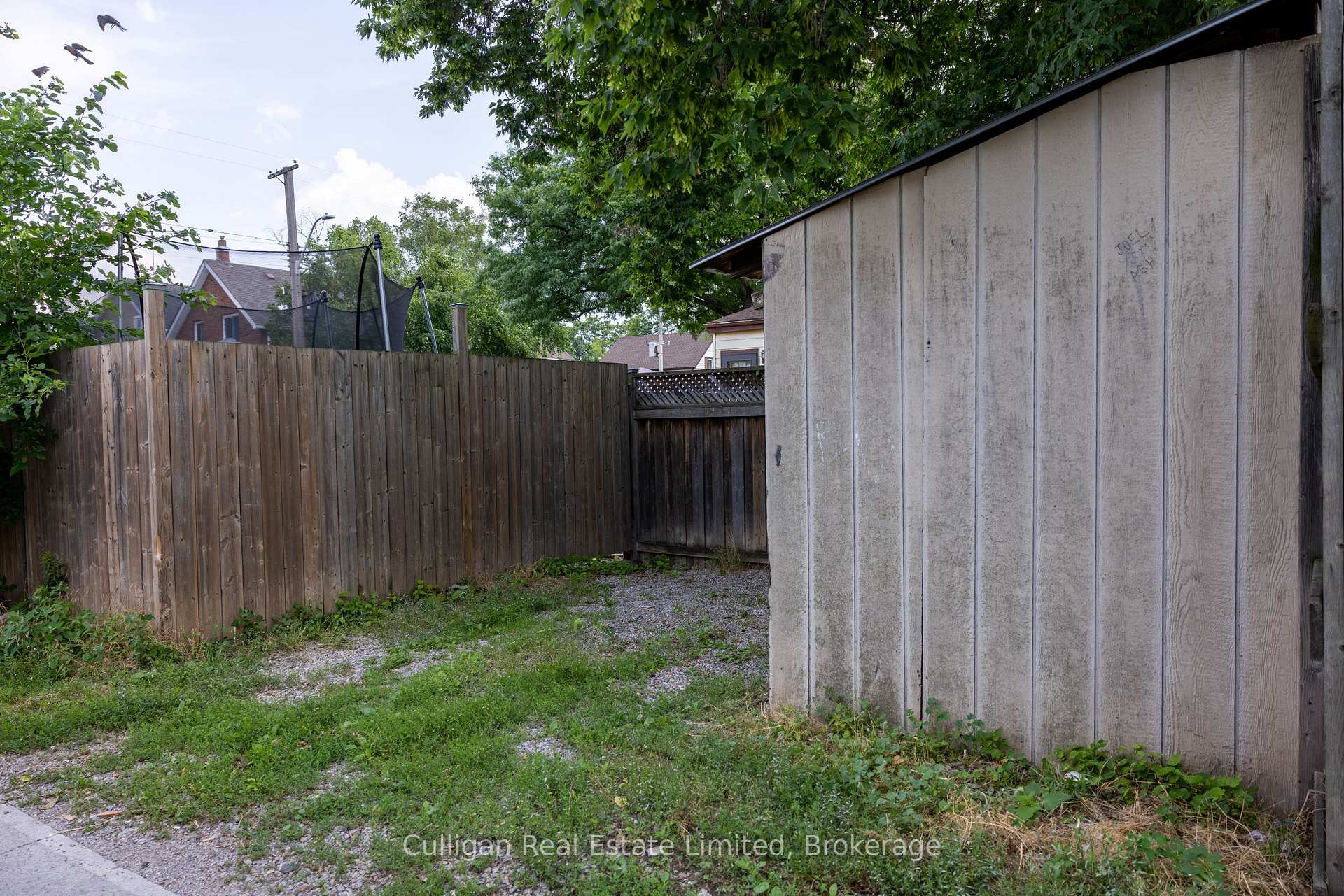 Photo 26 of 115 London Street N, Hamilton, Crown Point — HOMEH