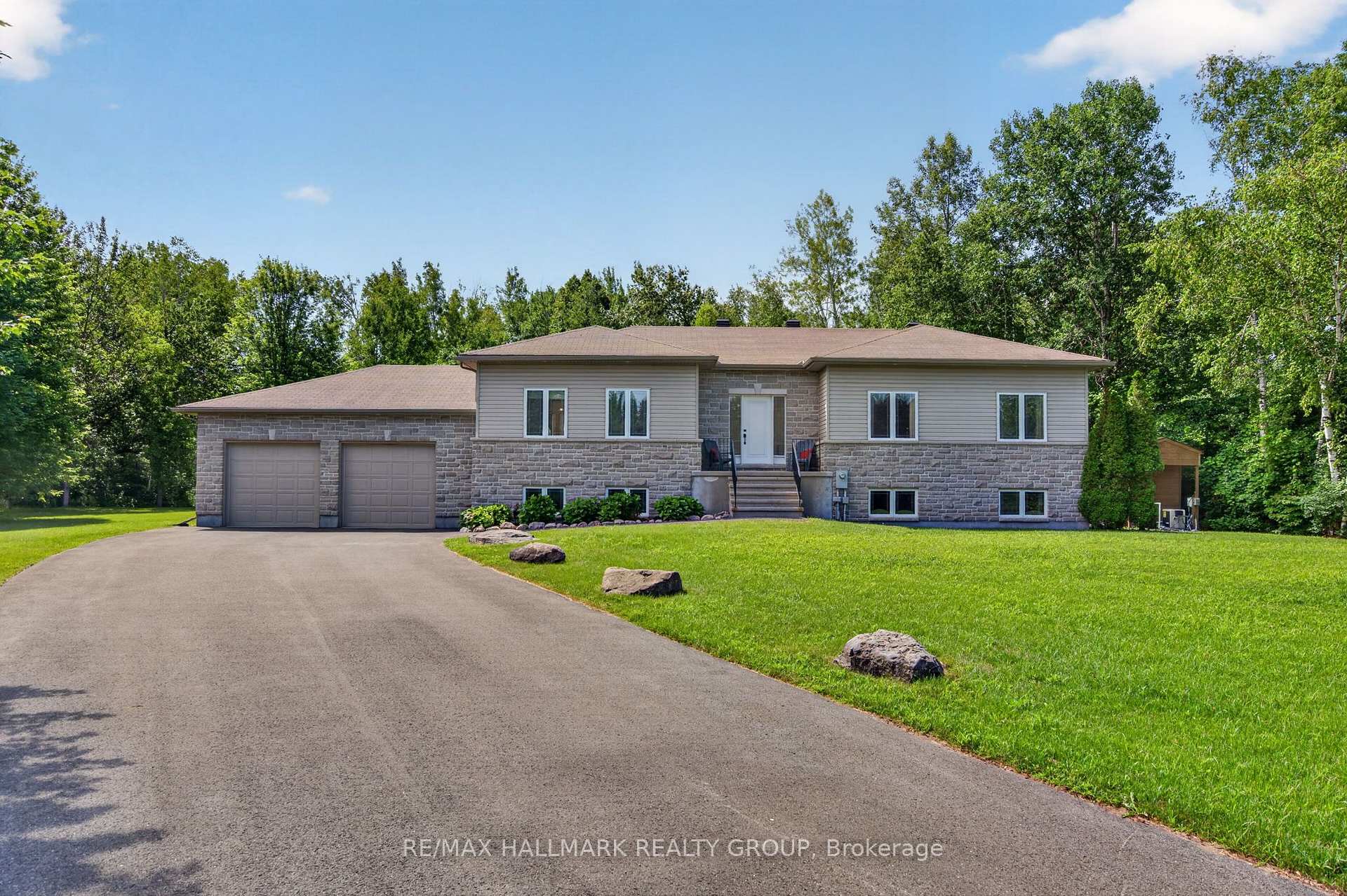 Photo 1 of 168 Wilbert Cox Drive, Ottawa, Huntley Ward (South East) — HOMEH
