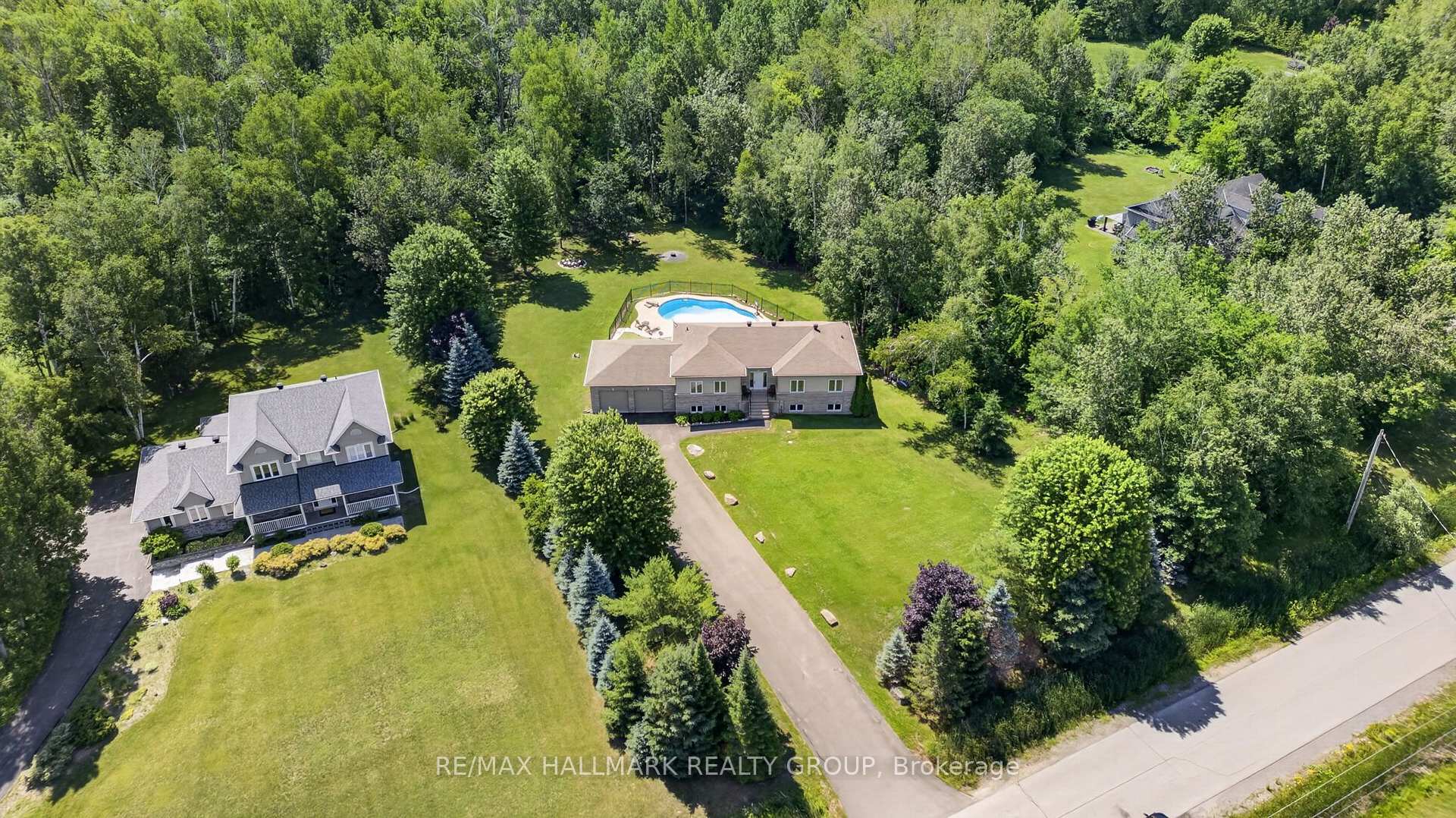 Photo 2 of 168 Wilbert Cox Drive, Ottawa, Huntley Ward (South East) — HOMEH