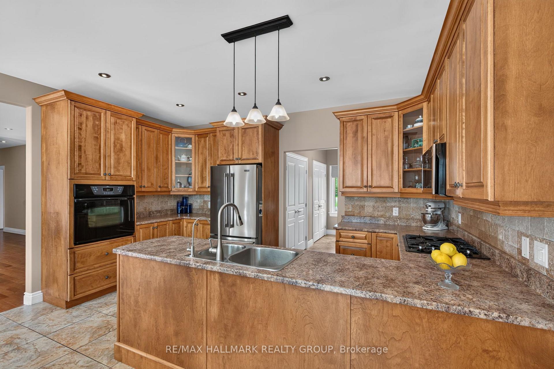 Photo 7 of 168 Wilbert Cox Drive, Ottawa, Huntley Ward (South East) — HOMEH