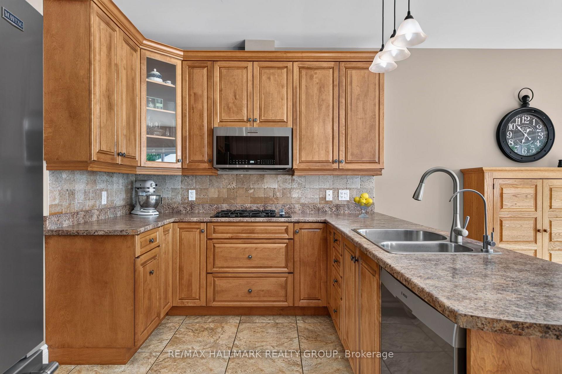Photo 9 of 168 Wilbert Cox Drive, Ottawa, Huntley Ward (South East) — HOMEH