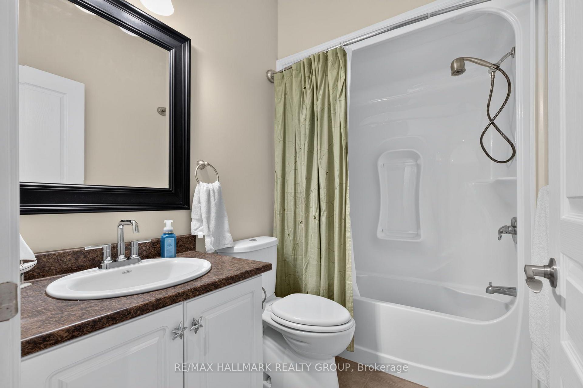 Photo 20 of 168 Wilbert Cox Drive, Ottawa, Huntley Ward (South East) — HOMEH
