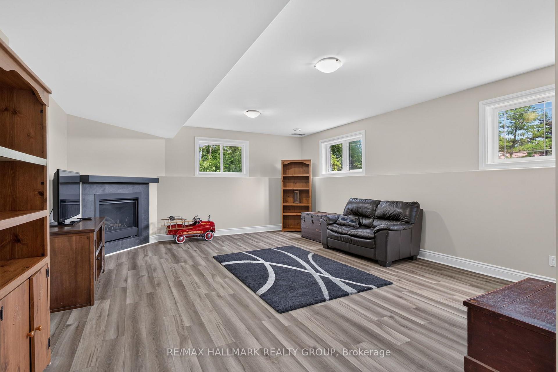 Photo 21 of 168 Wilbert Cox Drive, Ottawa, Huntley Ward (South East) — HOMEH