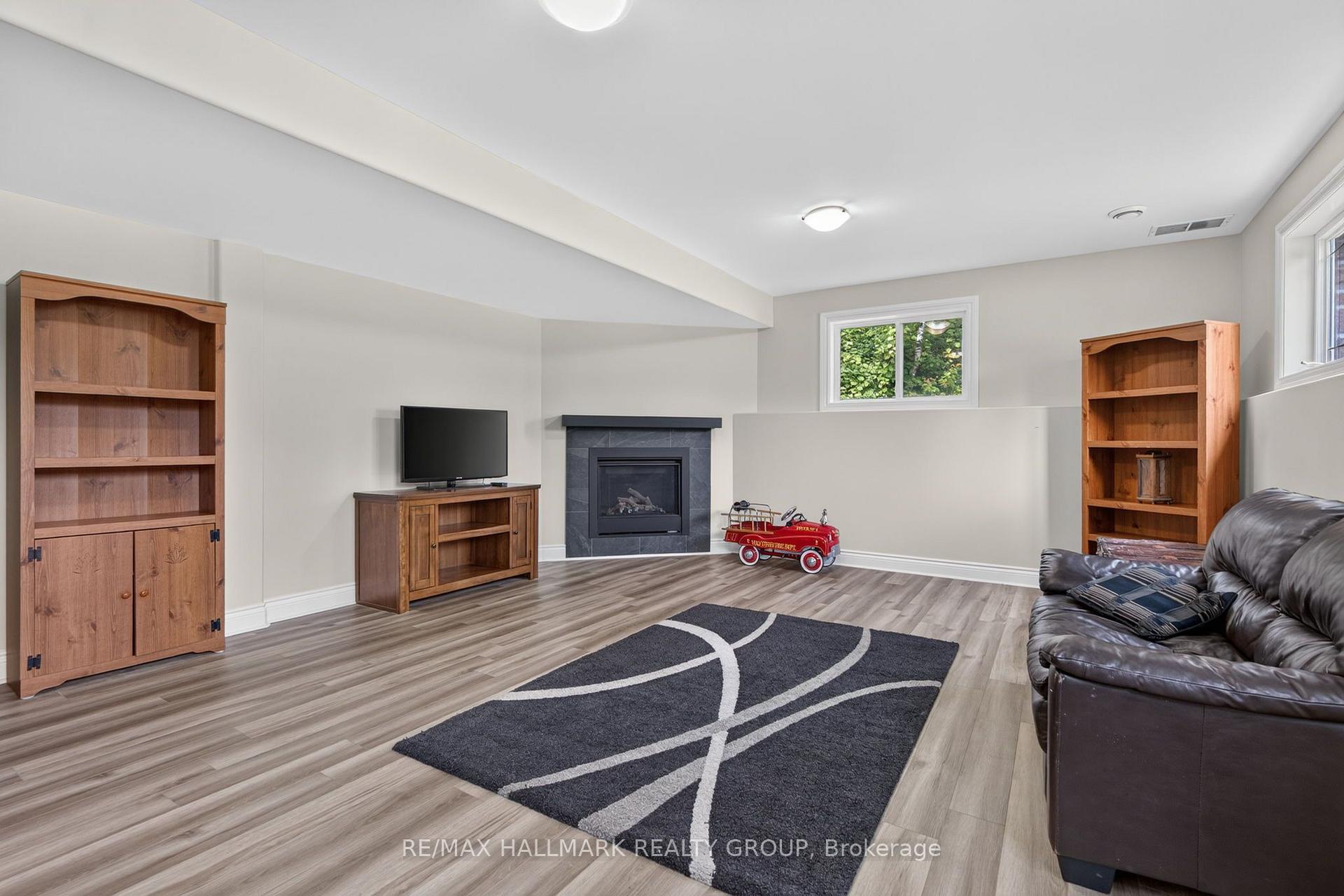 Photo 22 of 168 Wilbert Cox Drive, Ottawa, Huntley Ward (South East) — HOMEH
