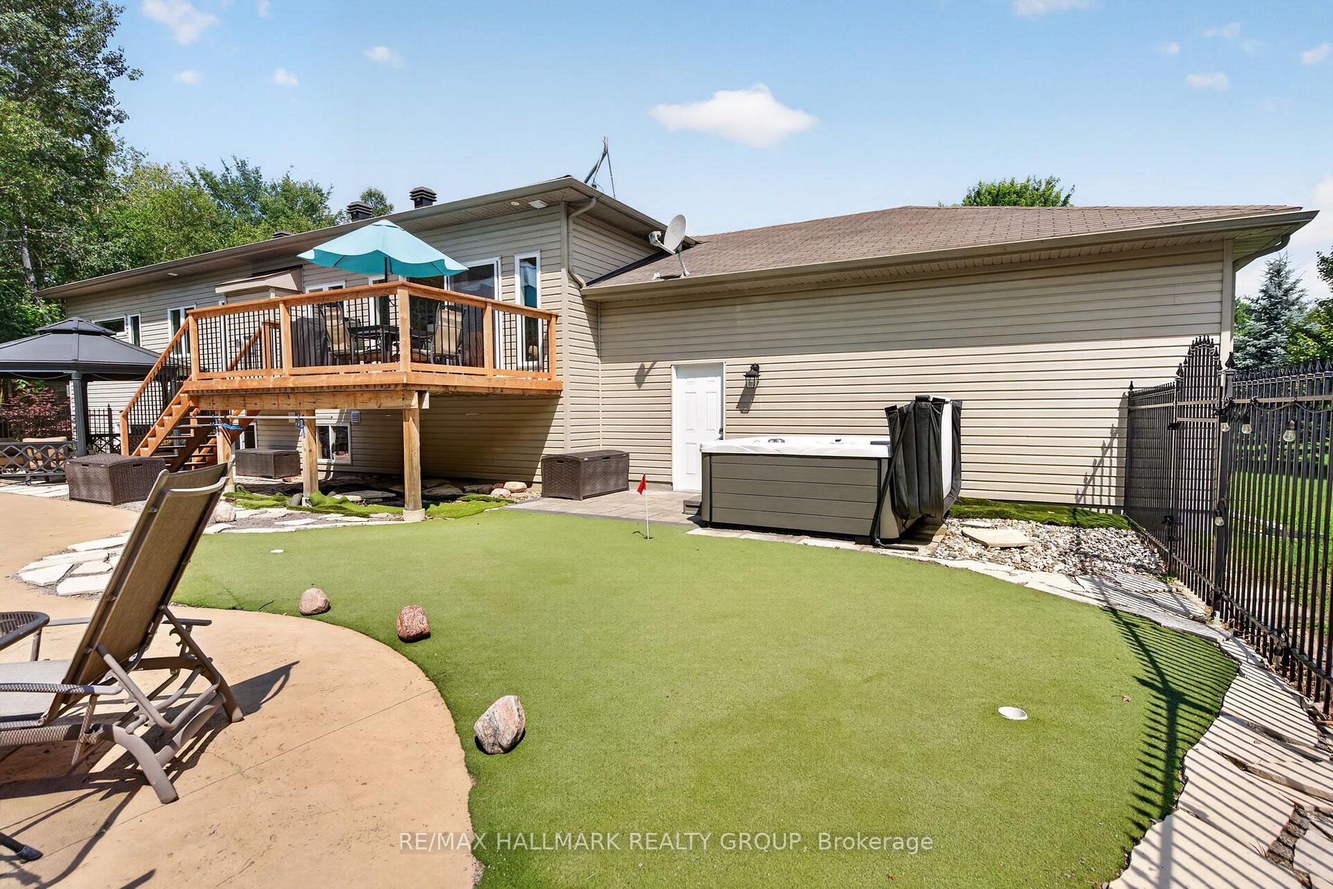 Photo 33 of 168 Wilbert Cox Drive, Ottawa, Huntley Ward (South East) — HOMEH