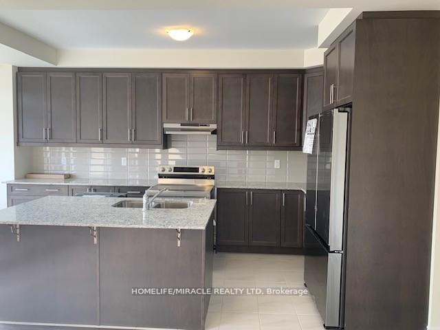 Photo 10 of 72 Coolhurst Avenue, Brampton, Northwest Brampton — HOMEH