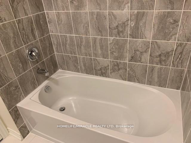 Photo 23 of 72 Coolhurst Avenue, Brampton, Northwest Brampton — HOMEH