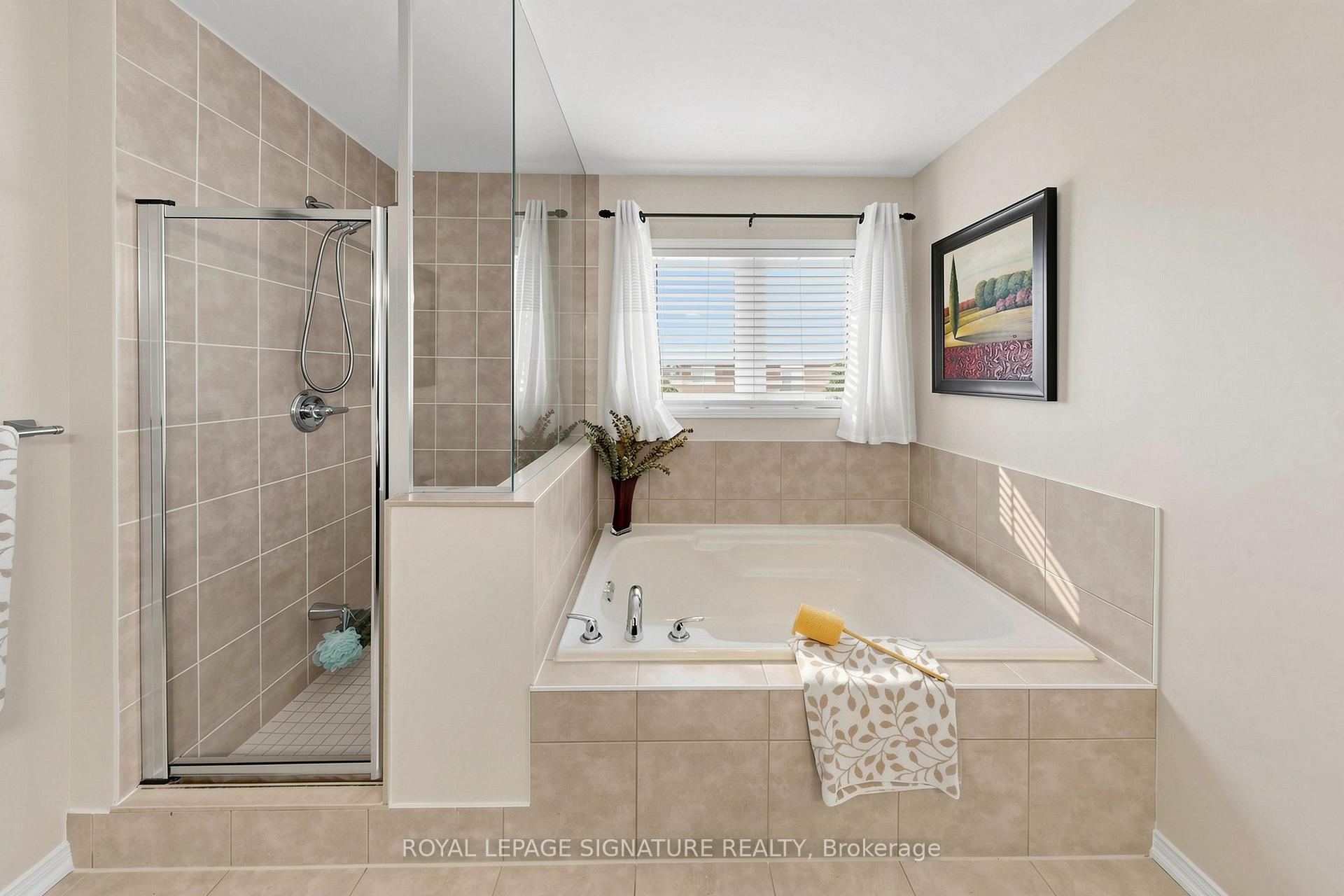 Photo 36 of 2339 Pilgrim Square, Oshawa, Windfields — HOMEH