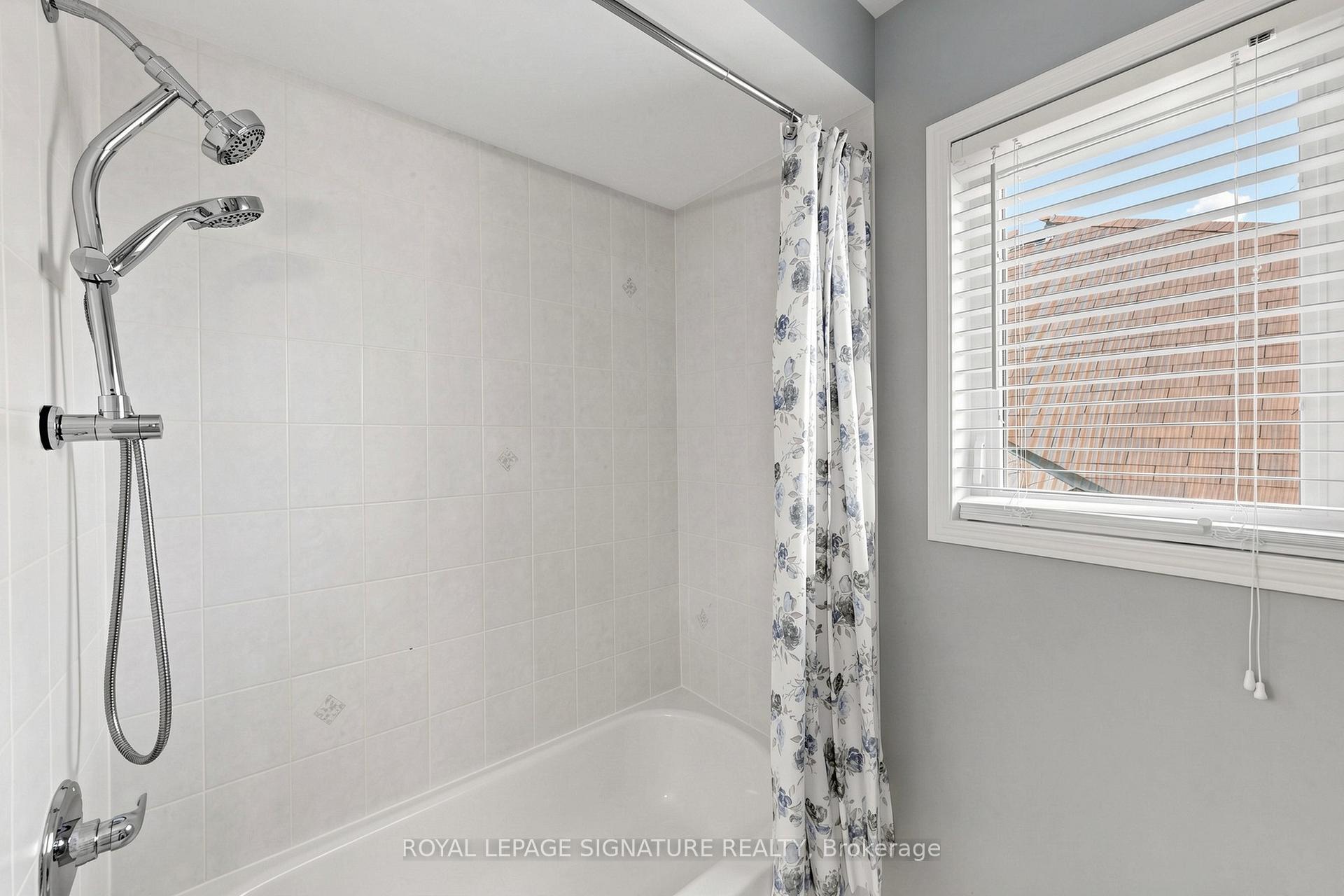 Photo 44 of 2339 Pilgrim Square, Oshawa, Windfields — HOMEH