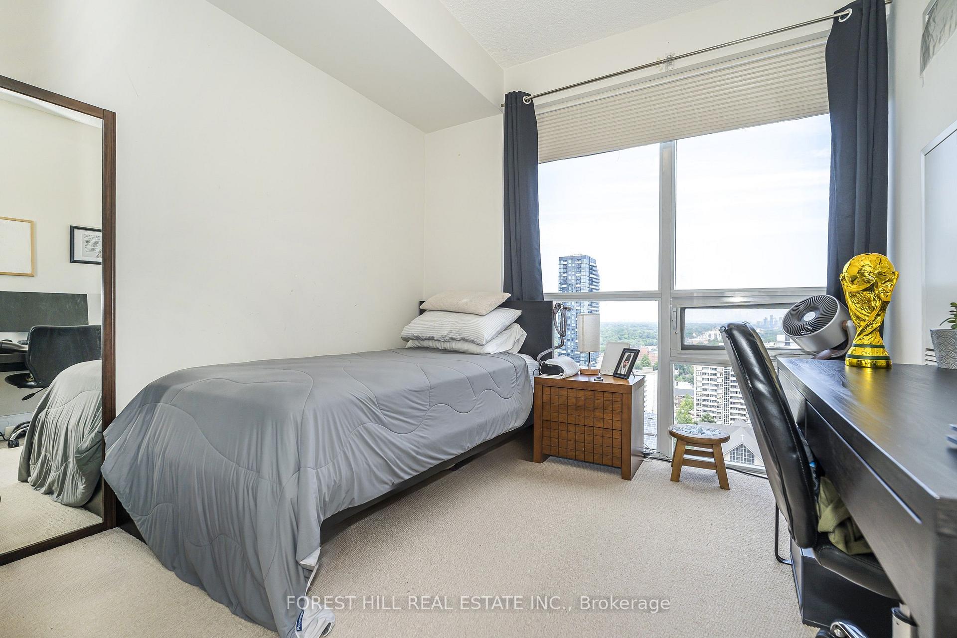 Photo 11 of Unit 1821, 70 Roehampton Avenue, Toronto, Mount Pleasant West — HOMEH