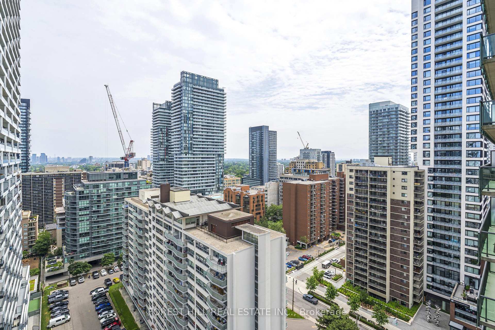 Photo 13 of Unit 1821, 70 Roehampton Avenue, Toronto, Mount Pleasant West — HOMEH