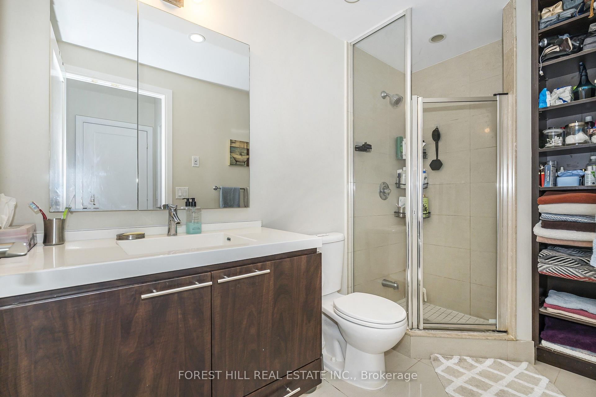 Photo 15 of Unit 1821, 70 Roehampton Avenue, Toronto, Mount Pleasant West — HOMEH