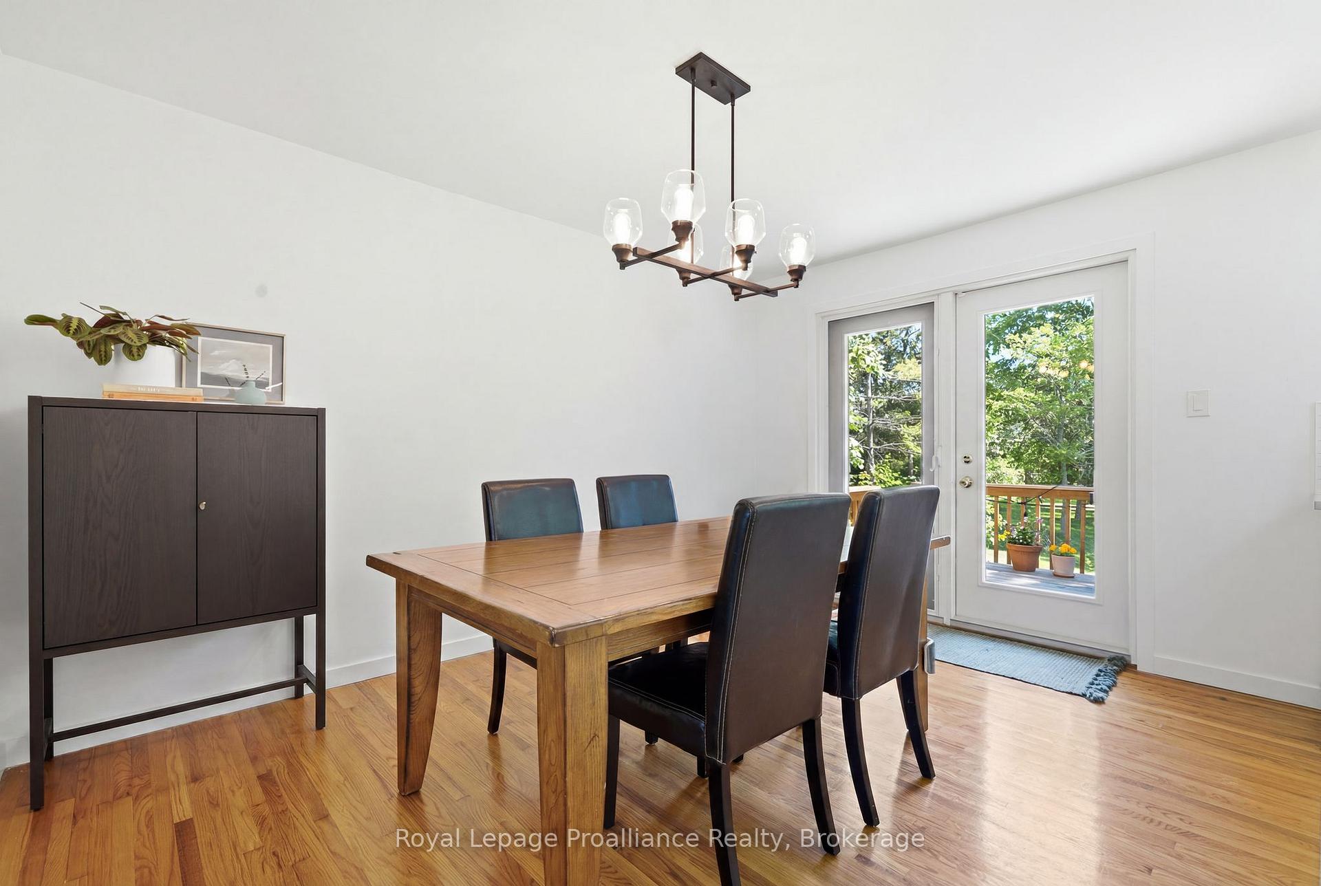 Photo 13 of 41 Walter Avenue, Quinte West, Murray Ward — HOMEH