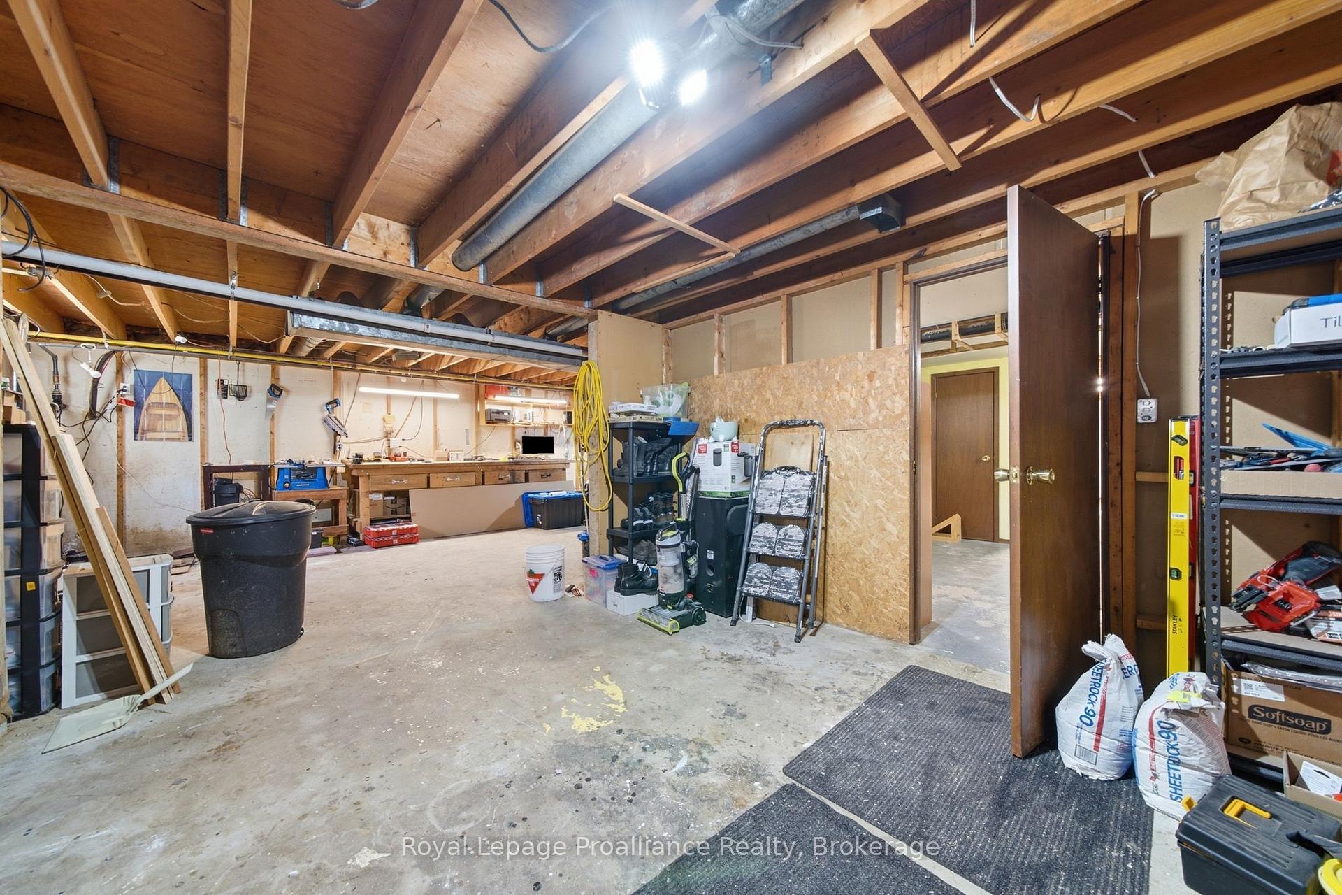 Photo 32 of 41 Walter Avenue, Quinte West, Murray Ward — HOMEH