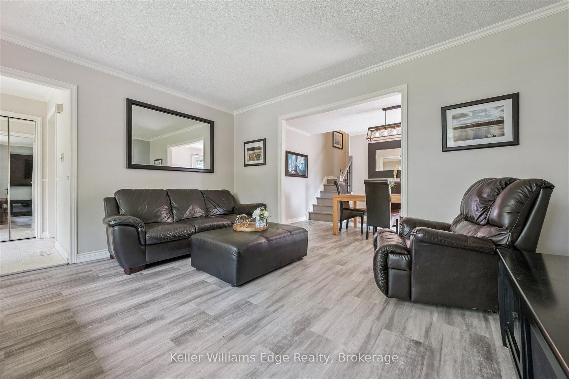 Photo 7 of 475 Vanguard Crescent, Oakville, West — HOMEH