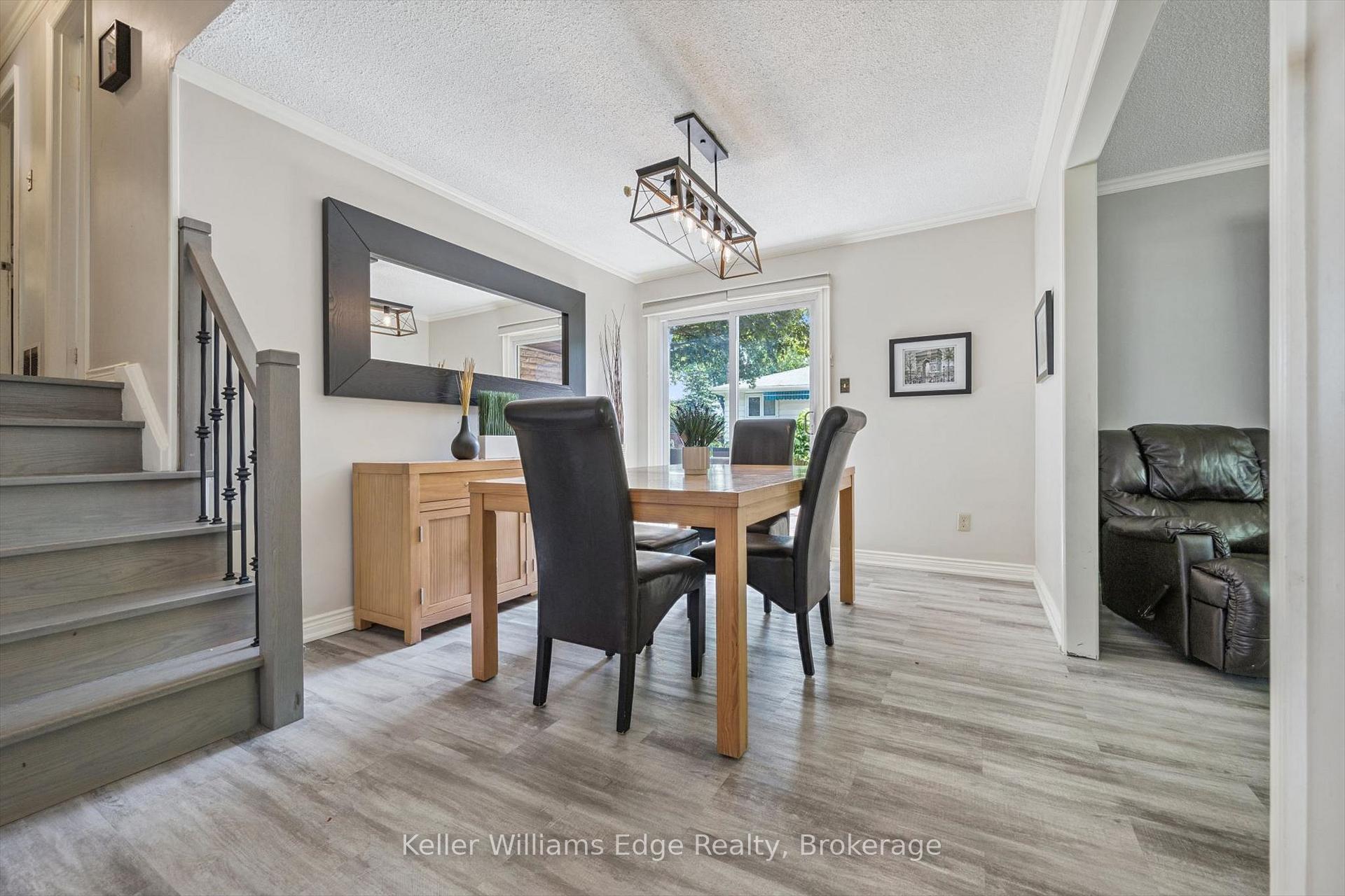Photo 9 of 475 Vanguard Crescent, Oakville, West — HOMEH