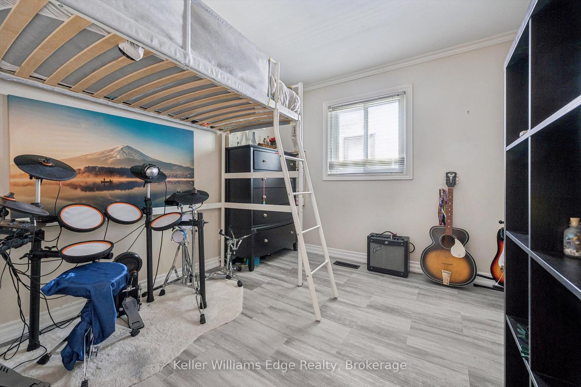 Photo 20 of 475 Vanguard Crescent, Oakville, West — HOMEH
